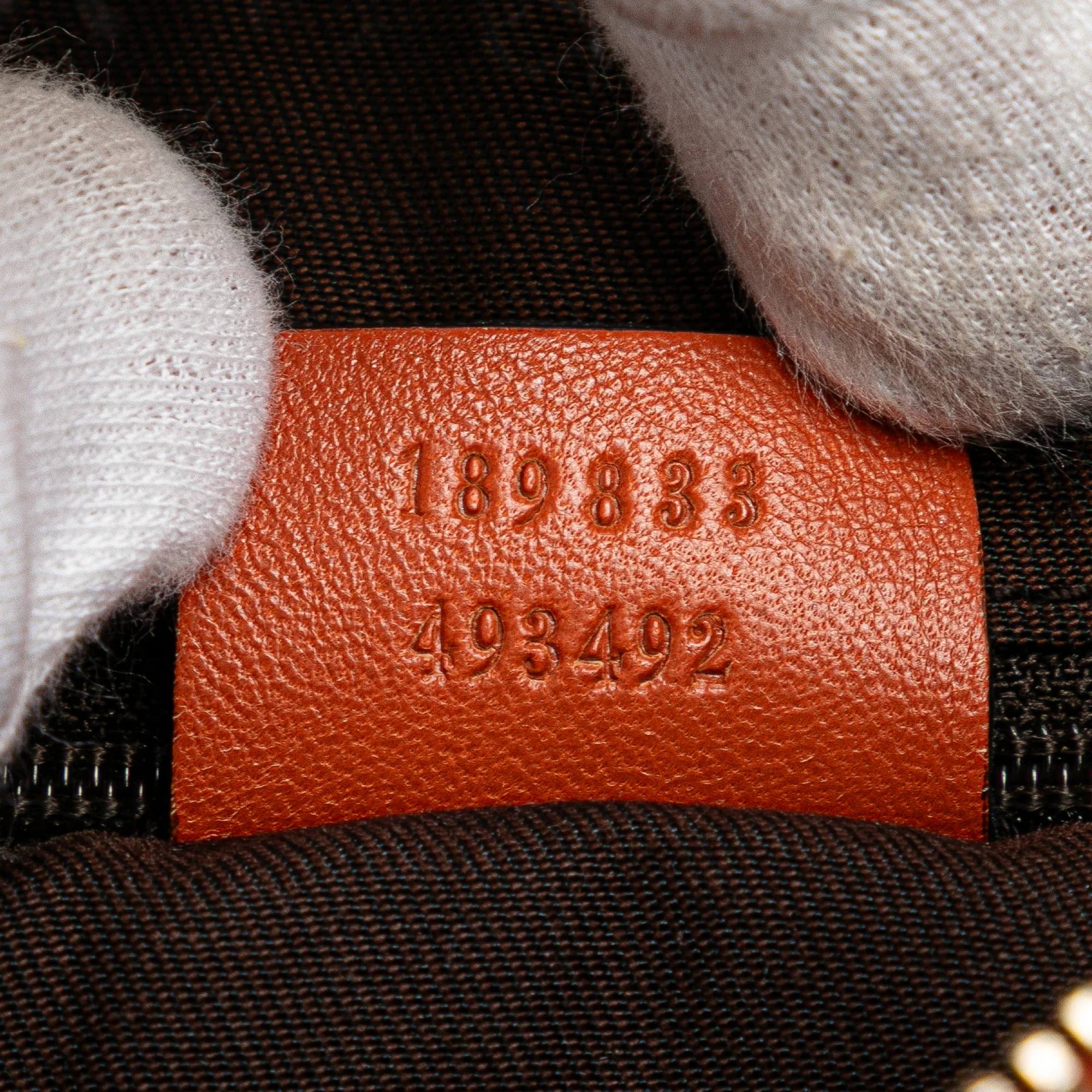Gucci | Pre-Owned GG Canvas Abbey D Ring Shoulder Bag | Beige - Image 8