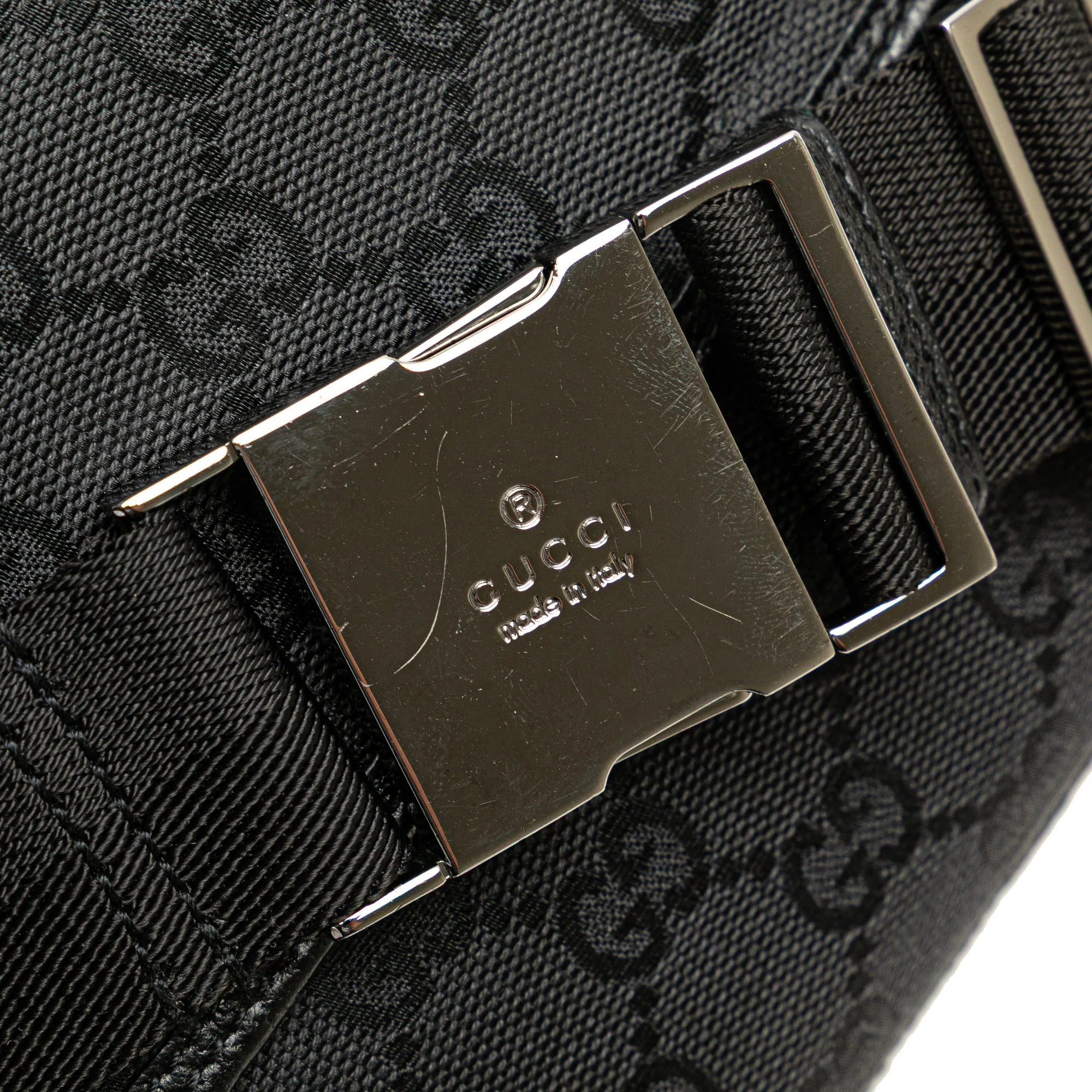 Gucci | Pre-Owned GG Canvas Jackie Belt Bag | Black - Image 13