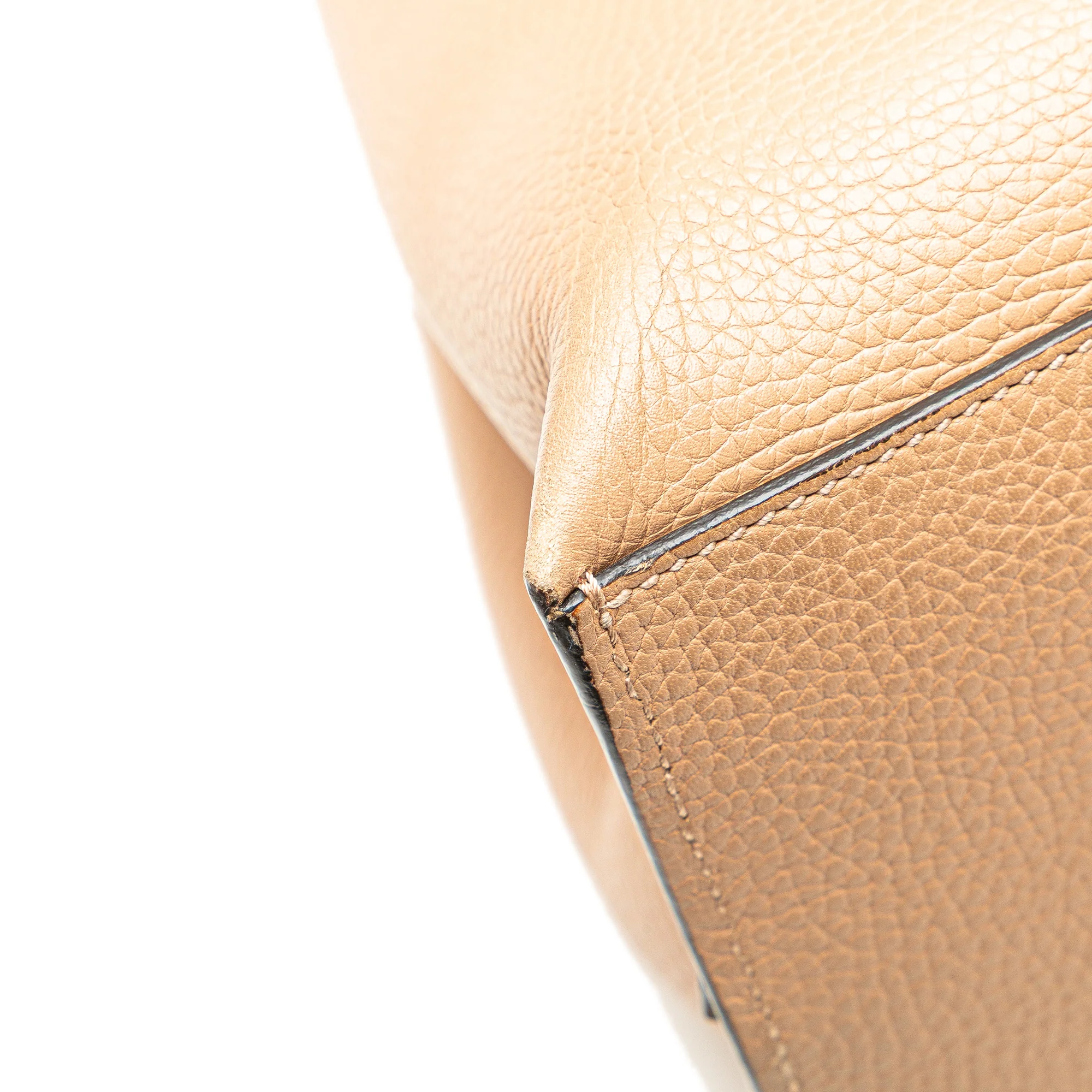Gucci | Pre-Owned Large Leather Bamboo Daily Satchel | Beige - Image 11