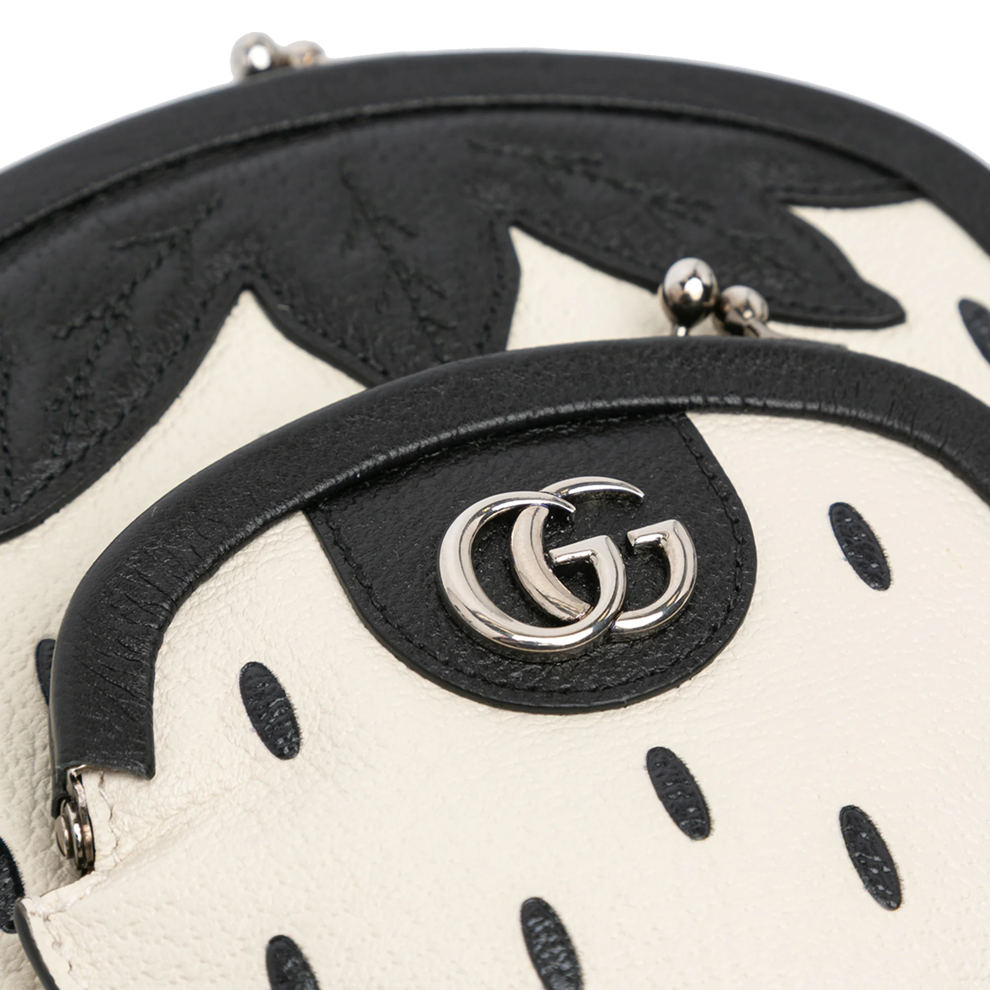Gucci | Pre-Owned Leather Fruittini Strawberry Crossbody | White - Image 7