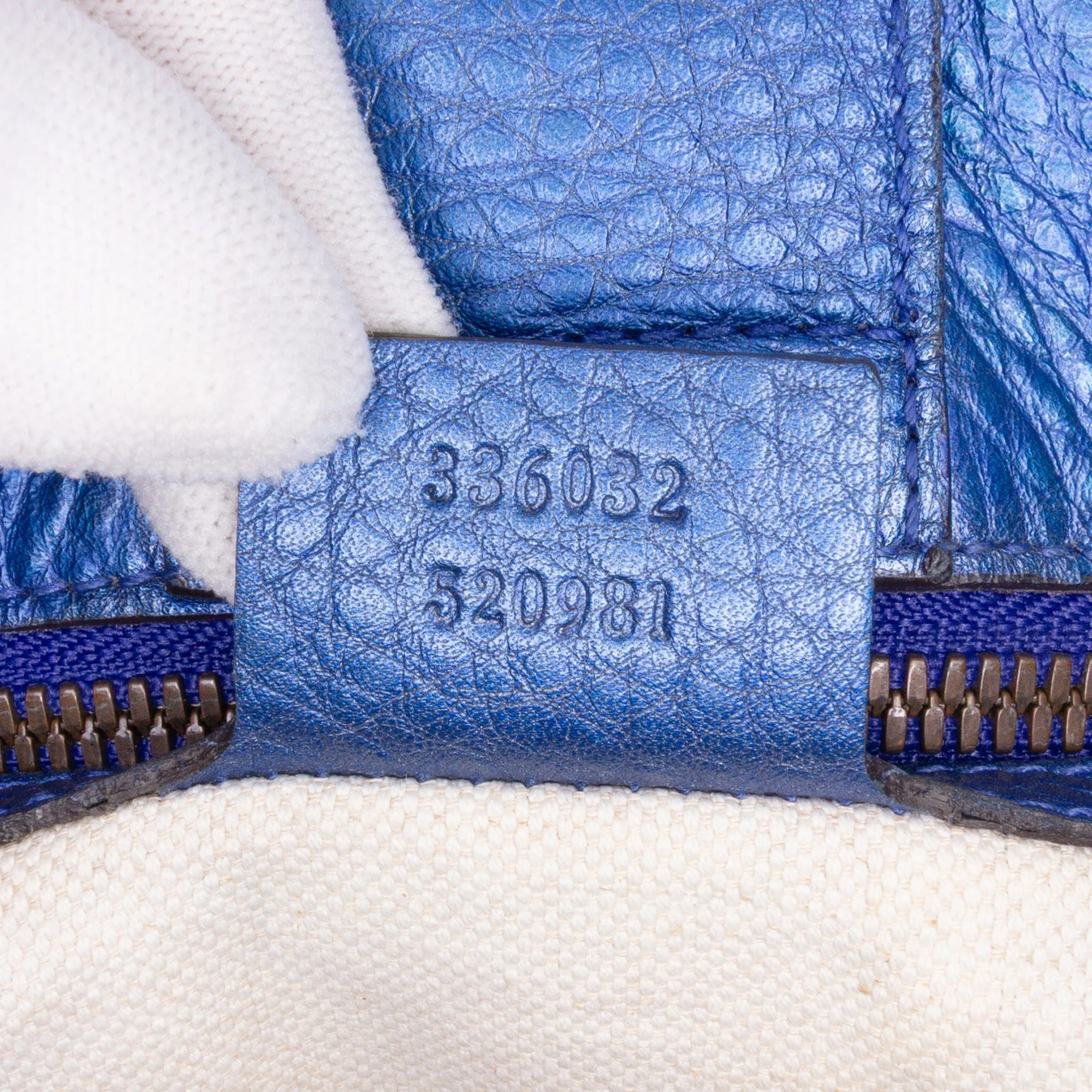 Gucci | Pre-Owned Small Metallic Calfskin Bamboo Shopper Satchel | Blue - Image 7