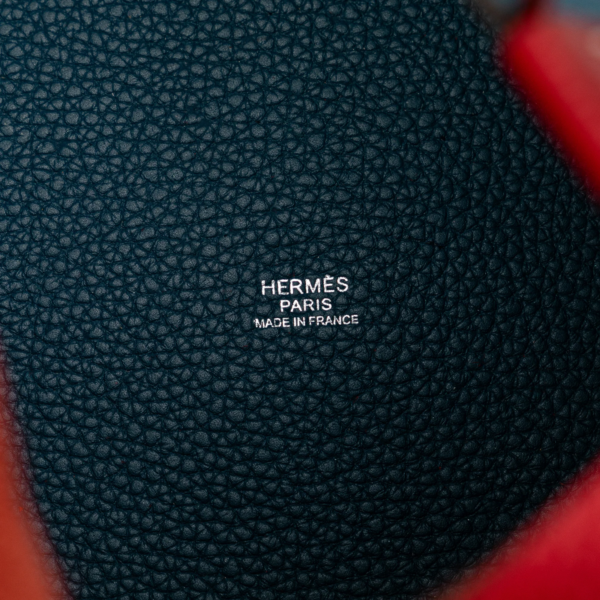 Hermes | Pre-Owned Bicolor Clemence Picotin Lock 22 | Blue - Image 6