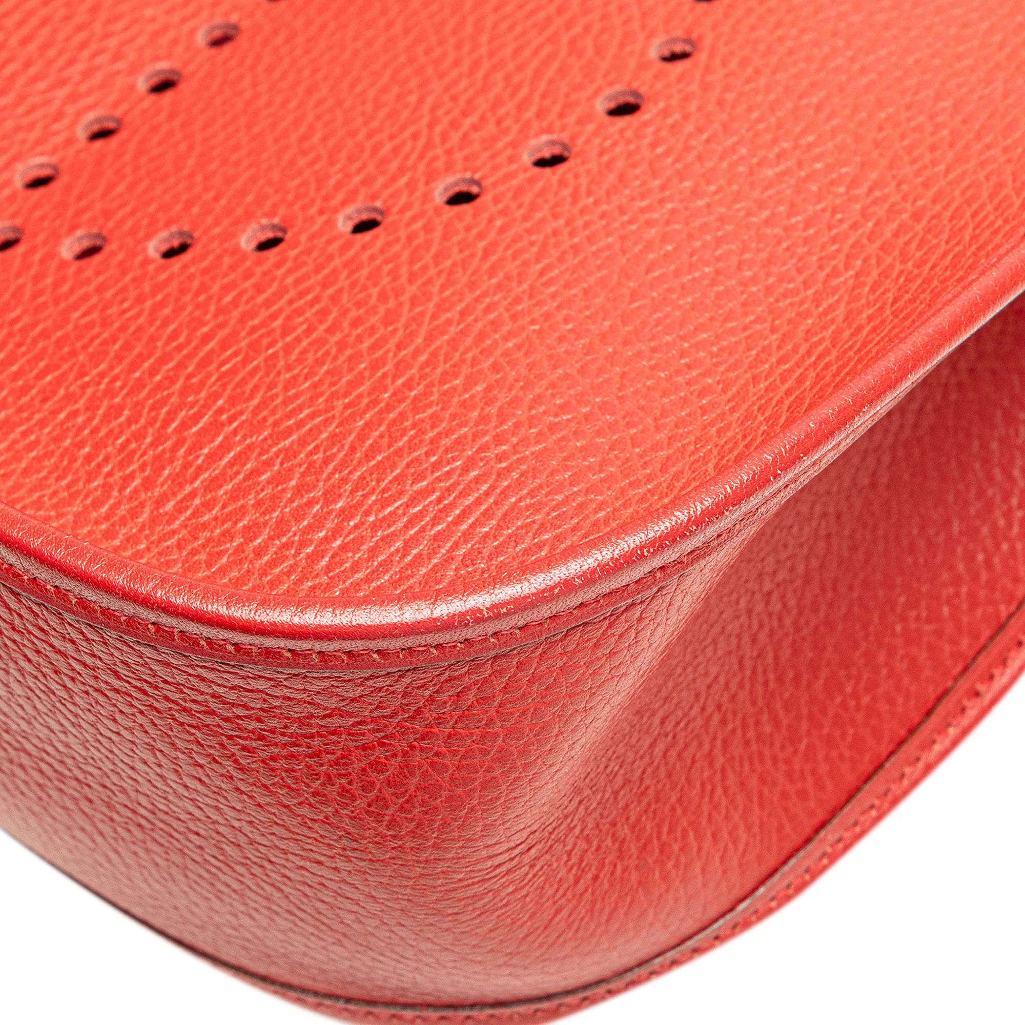 Hermes | Pre-Owned Clemence Evelyne I 33 - II | Red - Image 10