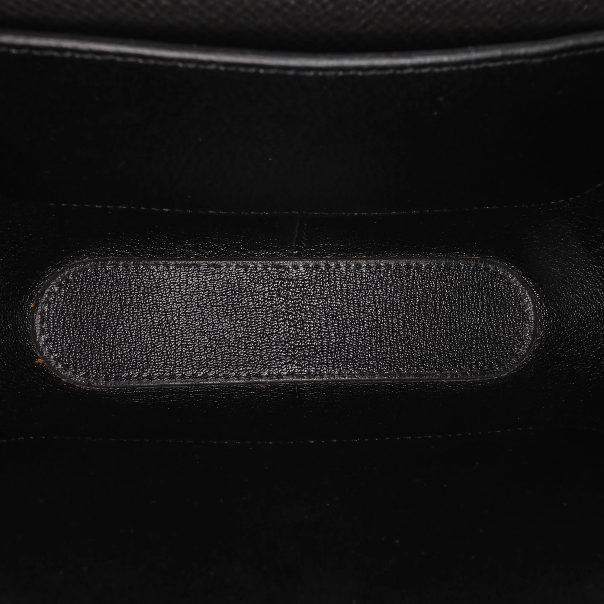 Hermes | Pre-Owned Epsom Octogone 23 | Black - Image 5