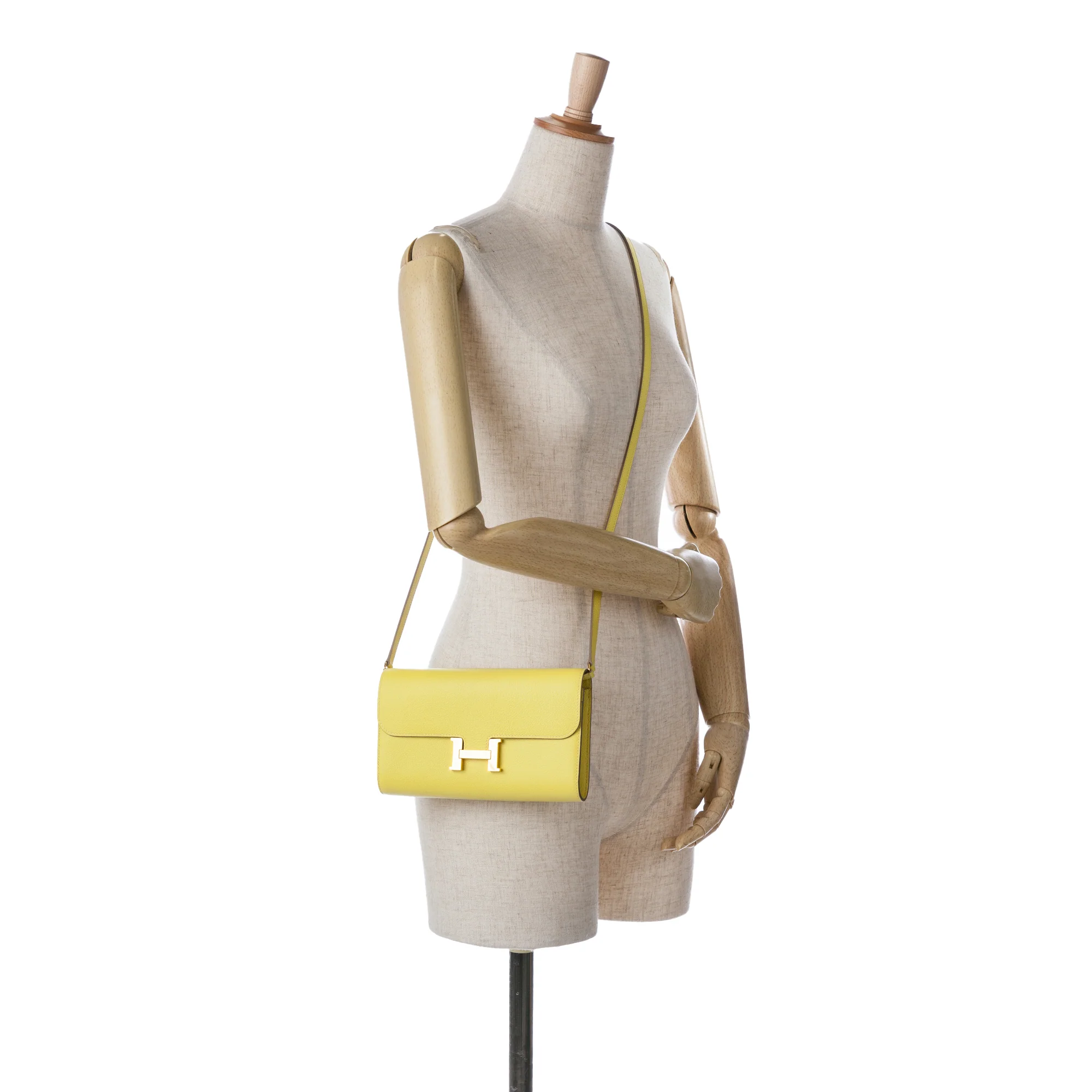Hermes | Pre-Owned Evercolor Constance Wallet To Go | Yellow - Image 2