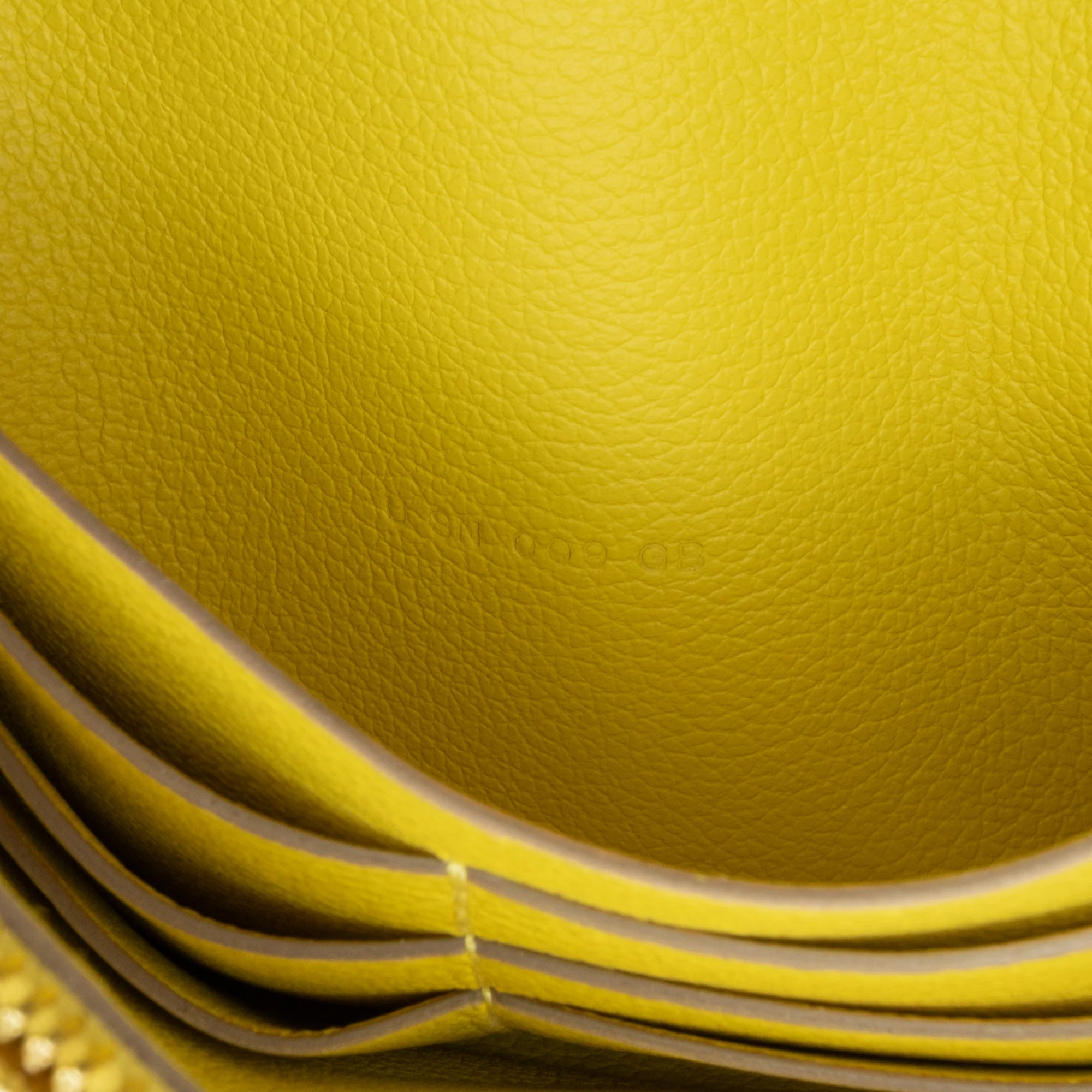 Hermes | Pre-Owned Evercolor Constance Wallet To Go | Yellow - Image 6