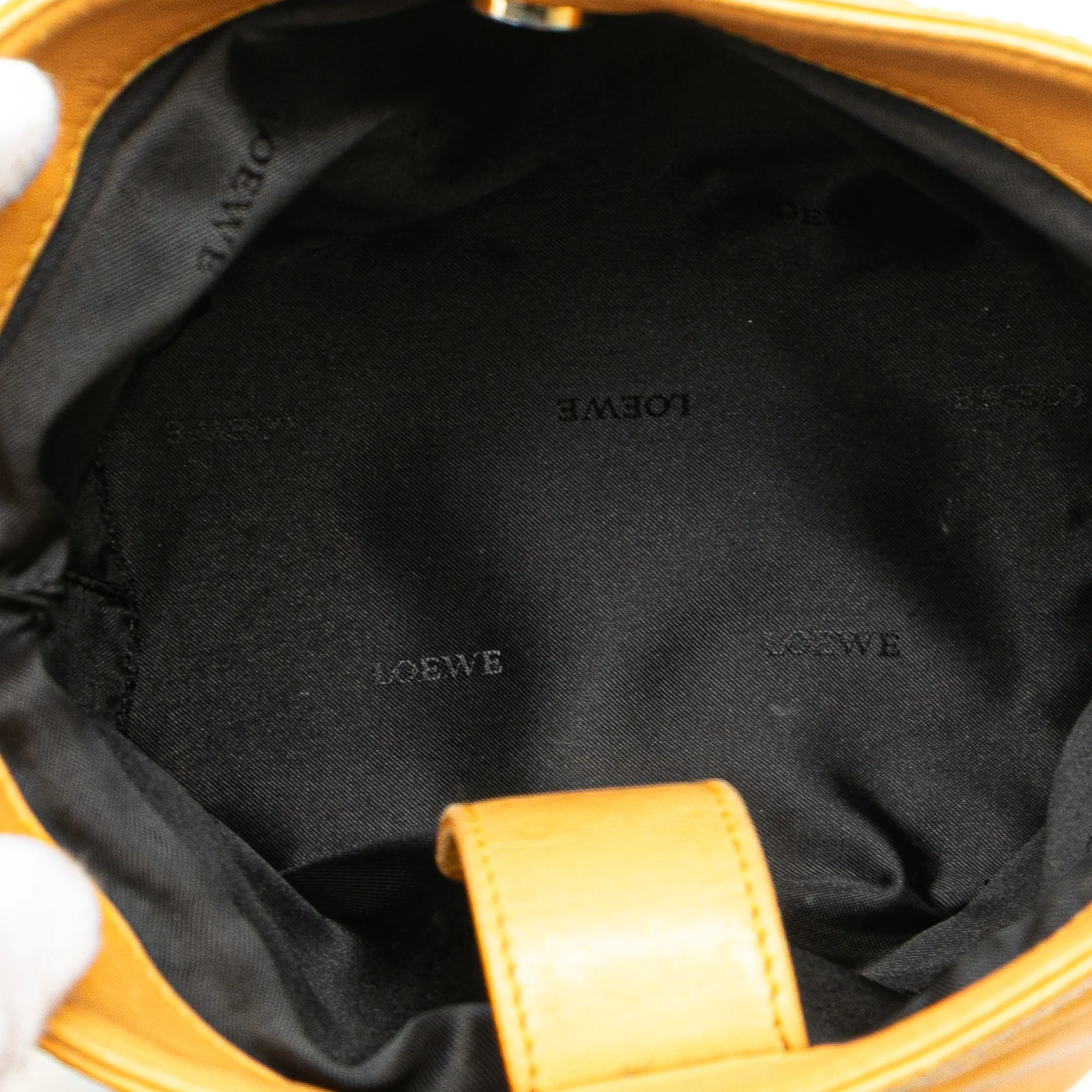 LOEWE | Pre-Owned Nappa Handbag | Yellow/Mustard - Image 9