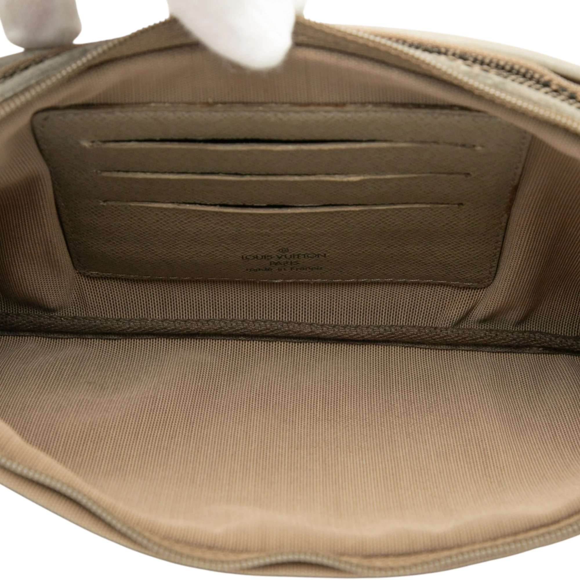 Louis Vuitton | Pre-Owned Damier Geant Ceinture Jogging Waist Bag | Brown/Khaki - Image 4