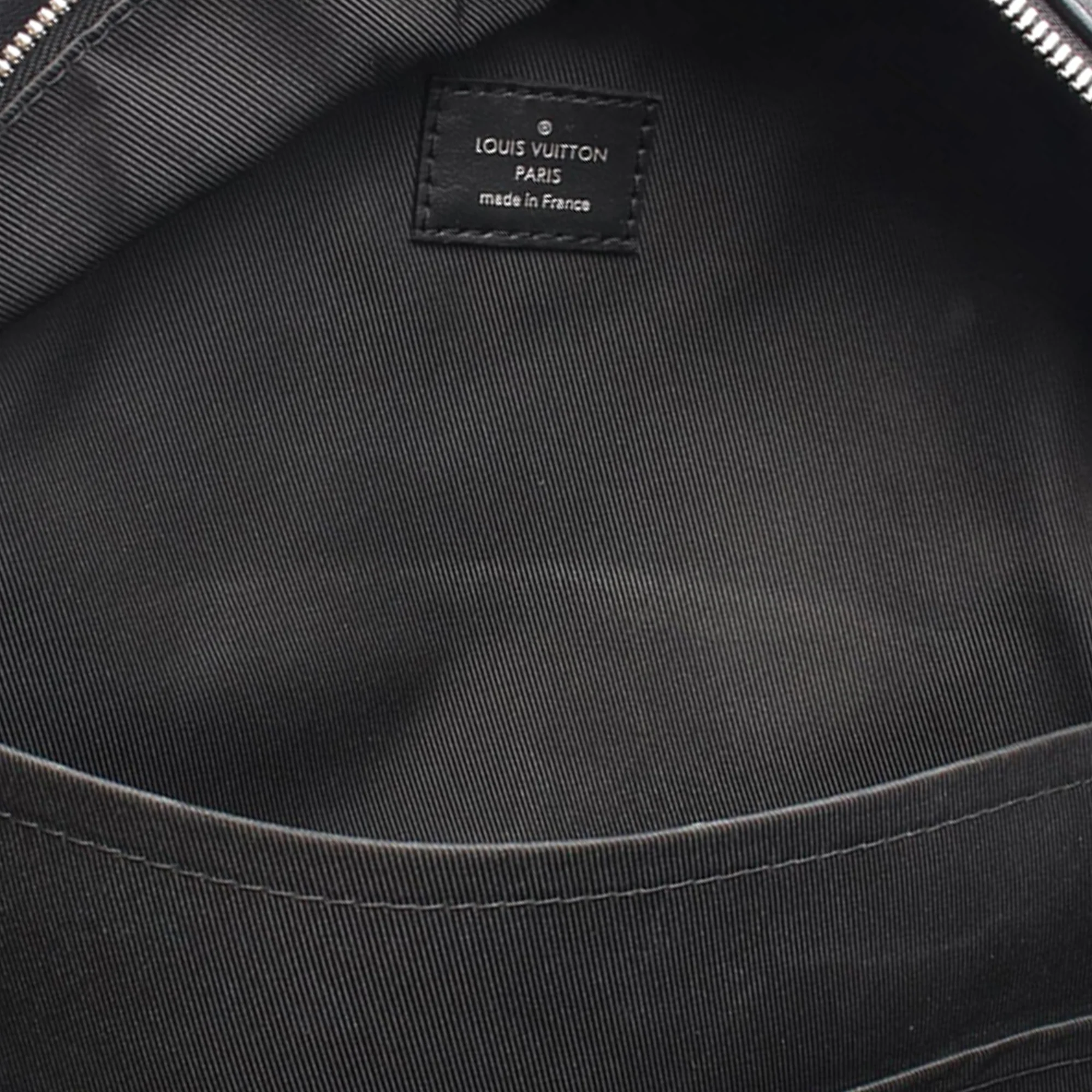Louis Vuitton | Pre-Owned Damier Graphite Josh | Black - Image 5