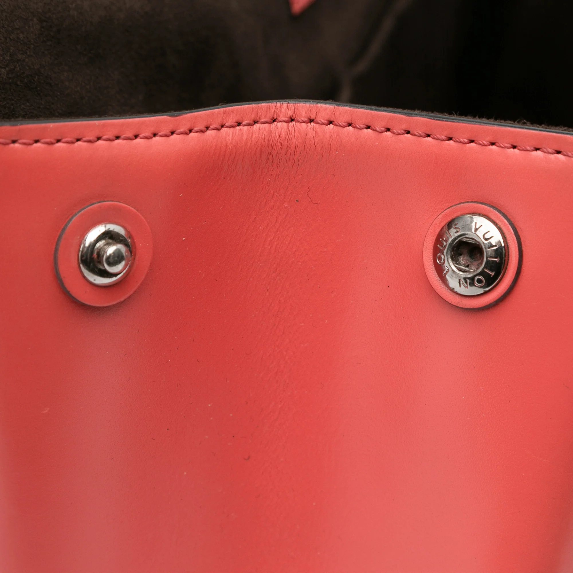Louis Vuitton | Pre-Owned Epi Cluny BB | Red - Image 5