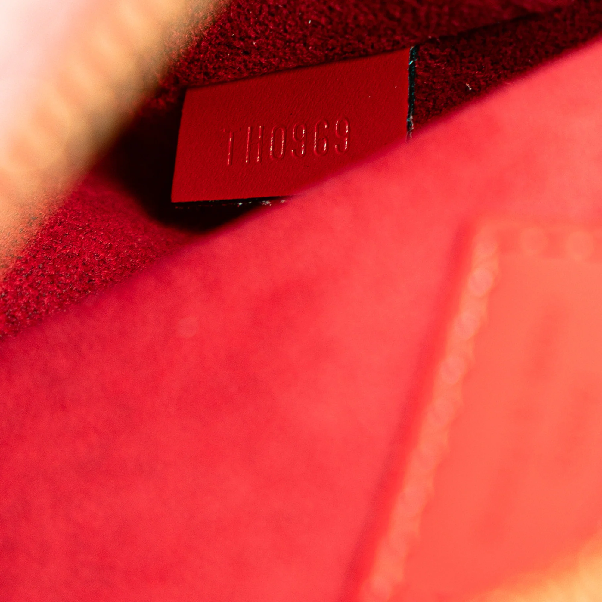 Louis Vuitton | Pre-Owned Epi Sablons | Red - Image 9