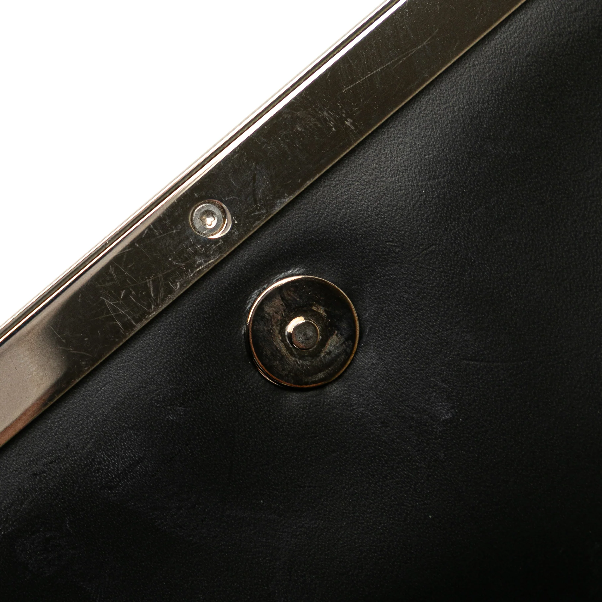 Louis Vuitton | Pre-Owned Epi Sevigne Clutch | Black - Image 9