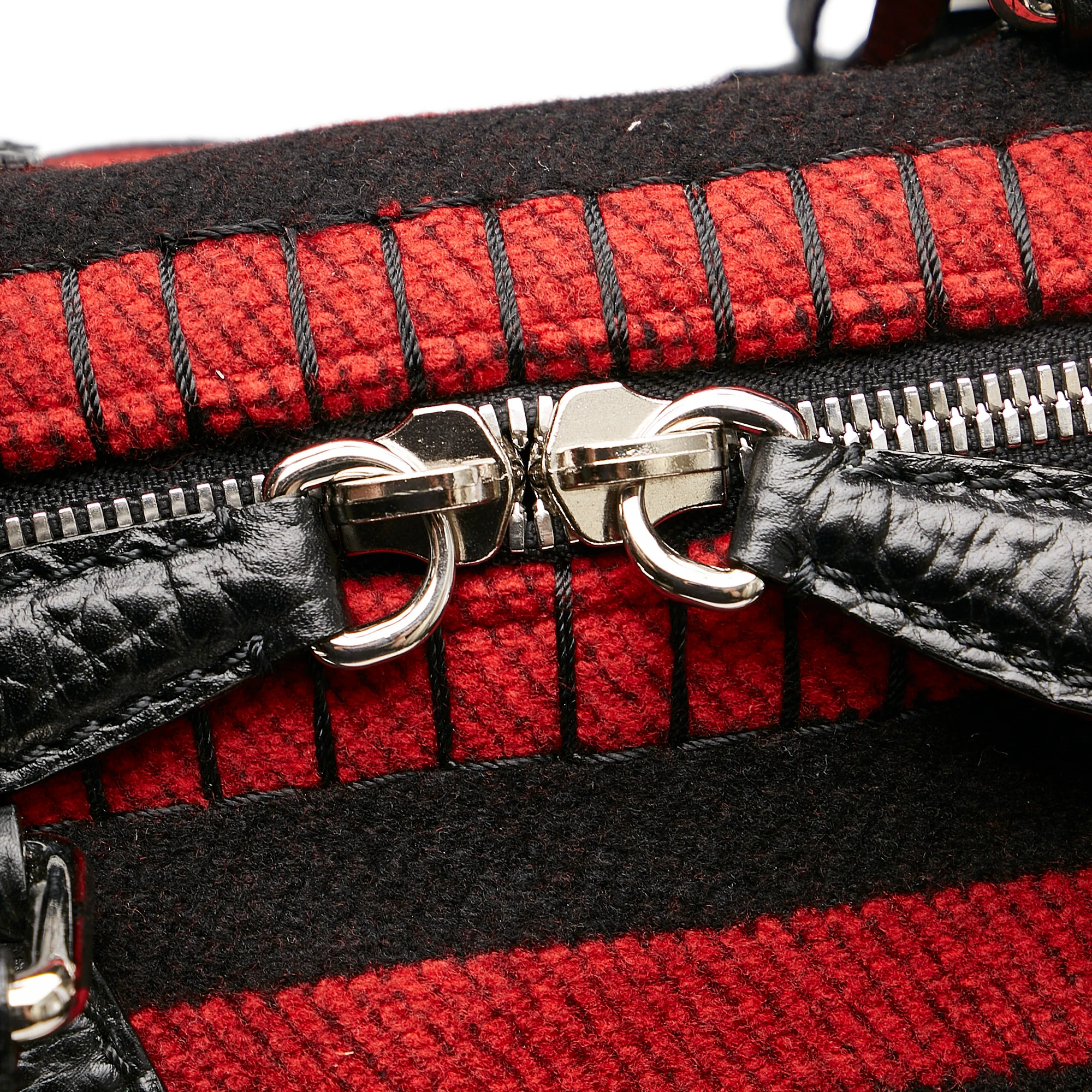 Louis Vuitton | Pre-Owned Grimaud Vail Blanket | Red - Image 9