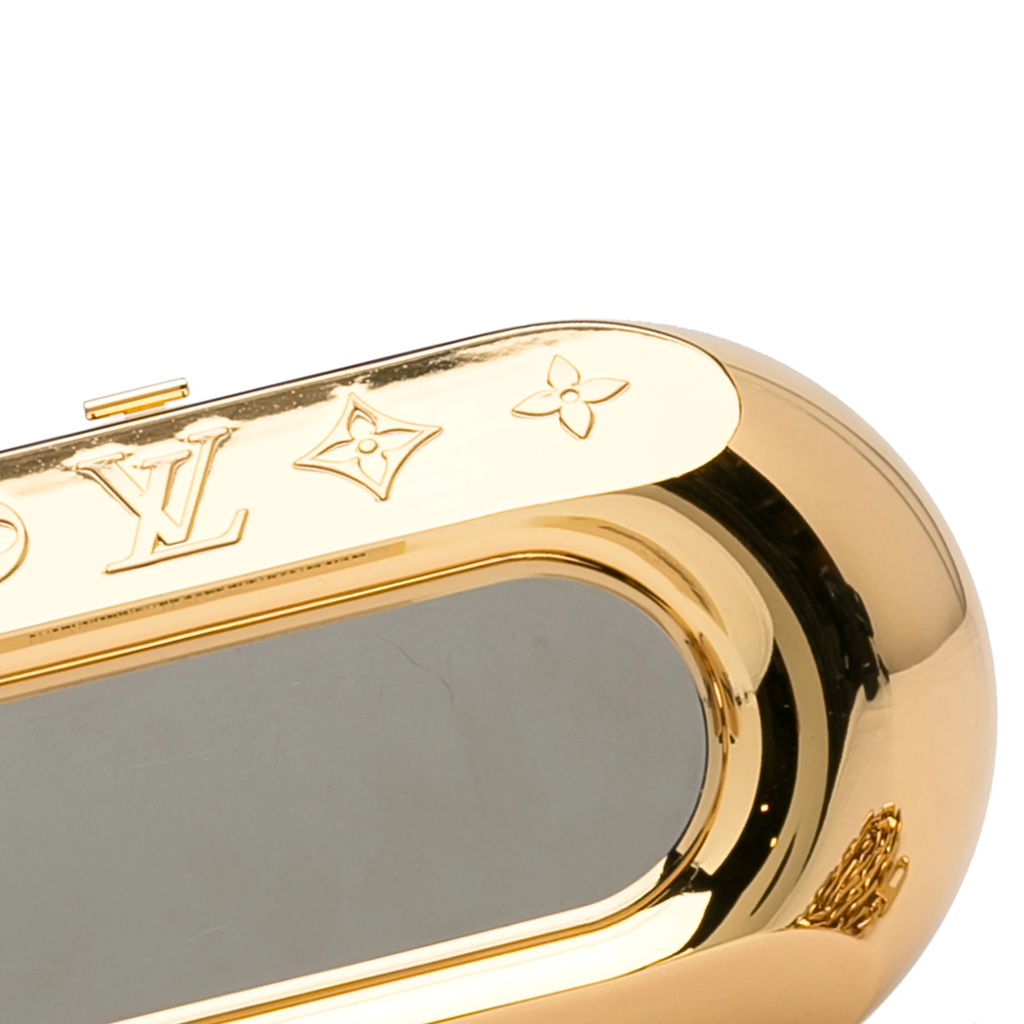 Louis Vuitton | Pre-Owned Minaudiere Shell Clutch | Gold - Image 3