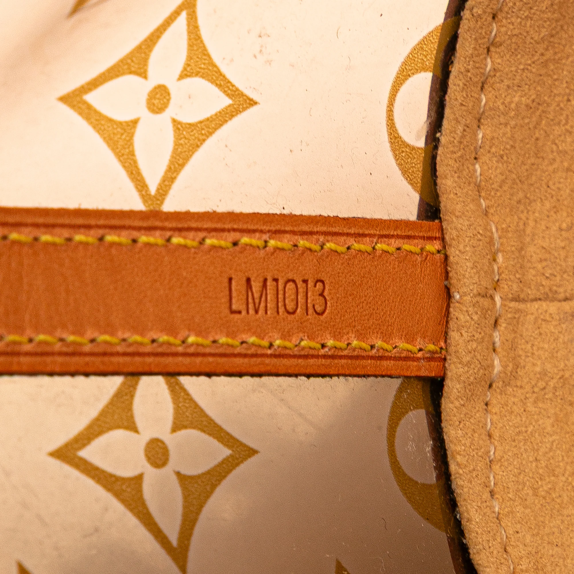 Louis Vuitton | Pre-Owned Monogram Cabas Sac Ambre MM | Brown - Image 12