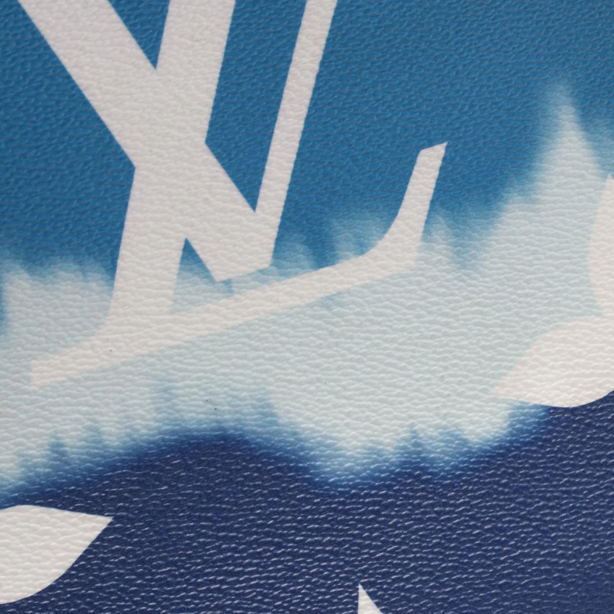 Louis Vuitton | Pre-Owned Monogram Giant Escale OntheGo GM | Blue/Navy - Image 8