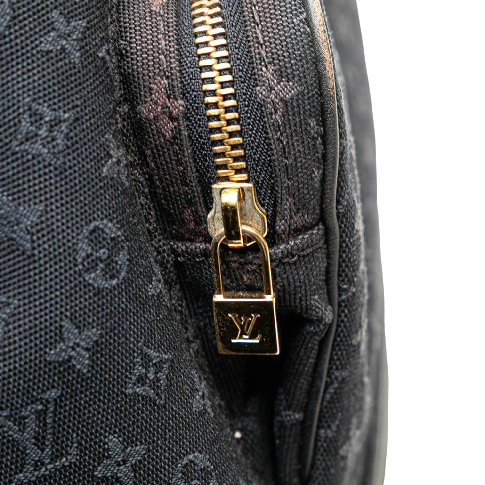 Louis Vuitton | Pre-Owned Monogram Mini Lin Montsouris GM | Blue/Dark Blue - Image 12