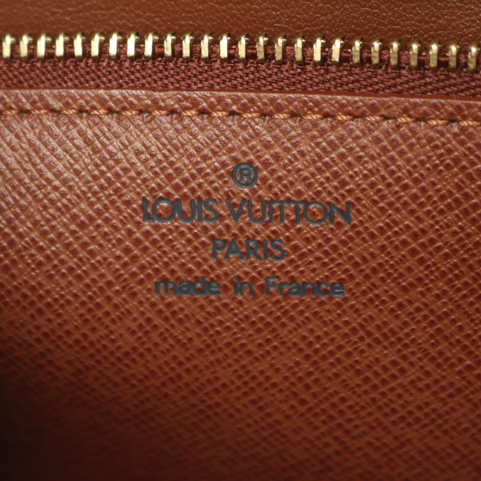 Louis Vuitton | Pre-Owned Monogram Saint Cloud GM | Brown - Image 5