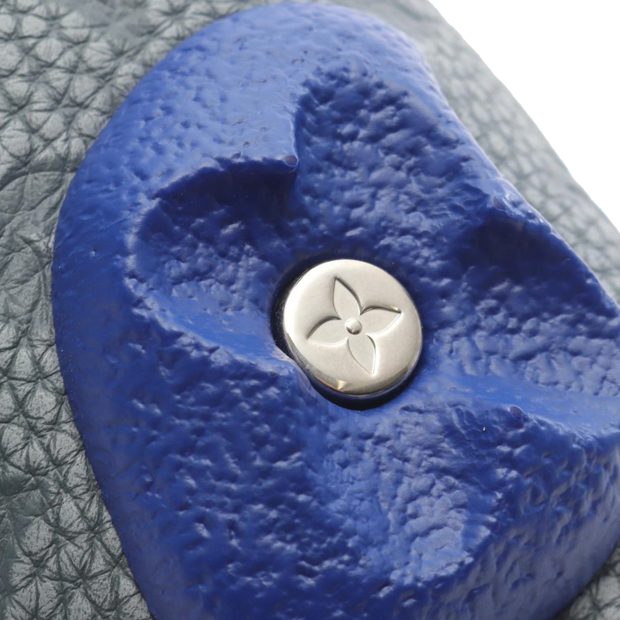 Louis Vuitton | Pre-Owned Monogram Taurillon Chalk Nano Sling Bag | Gray - Image 9