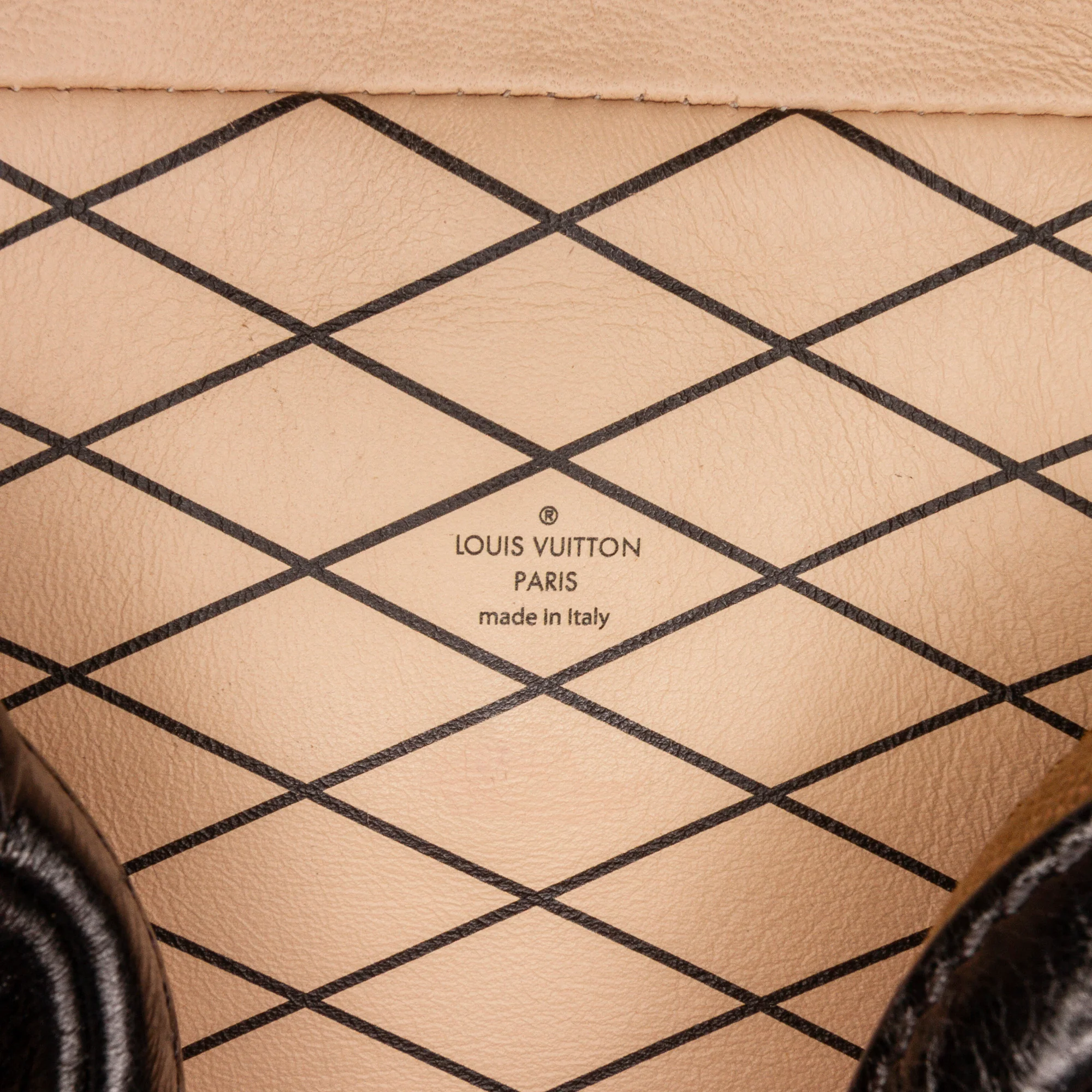 Louis Vuitton | Pre-Owned Petite Malle Soft MM | Brown - Image 8
