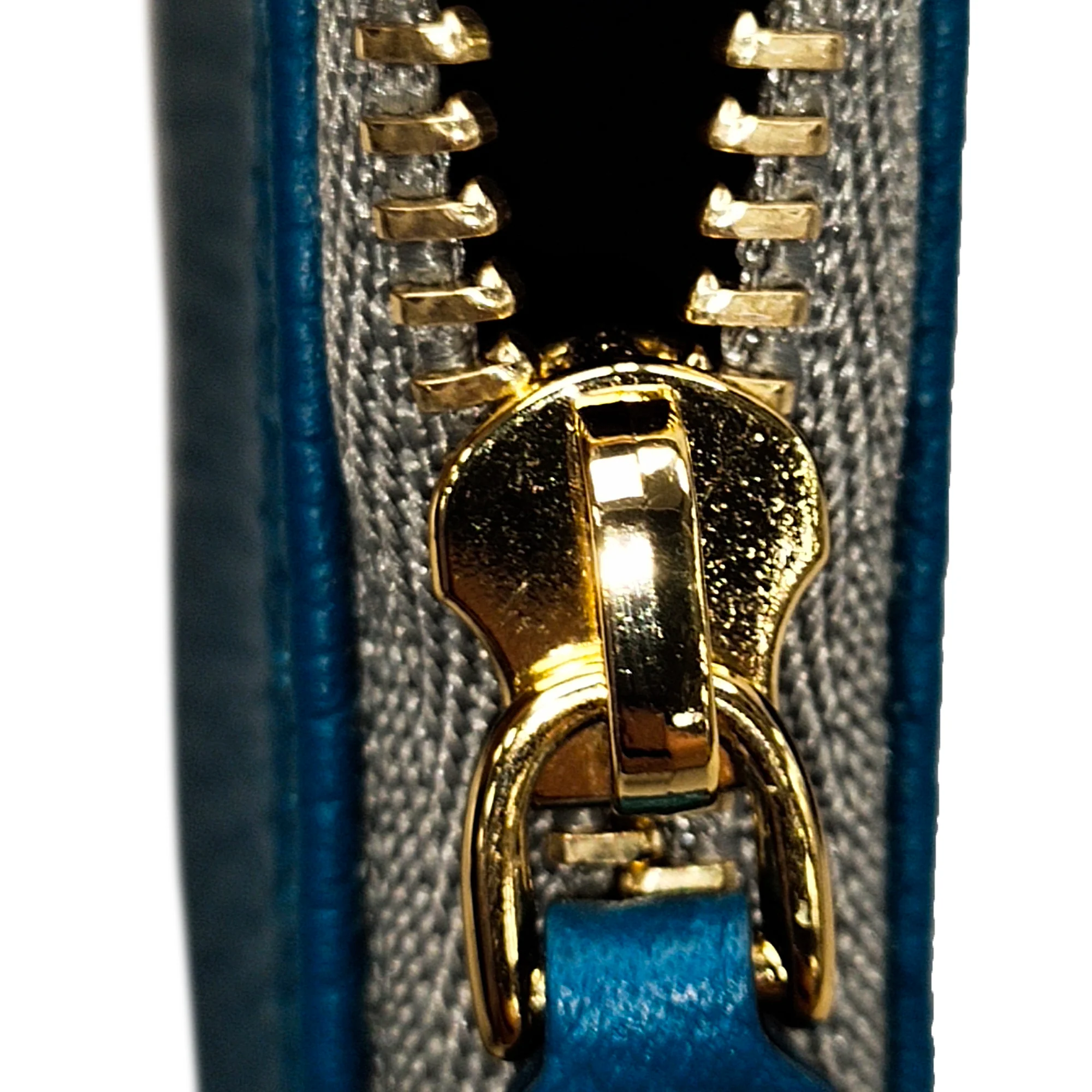 MCM | Pre-Owned Leather Visetos Coin Pouch | BlueSilverSilver - Image 5