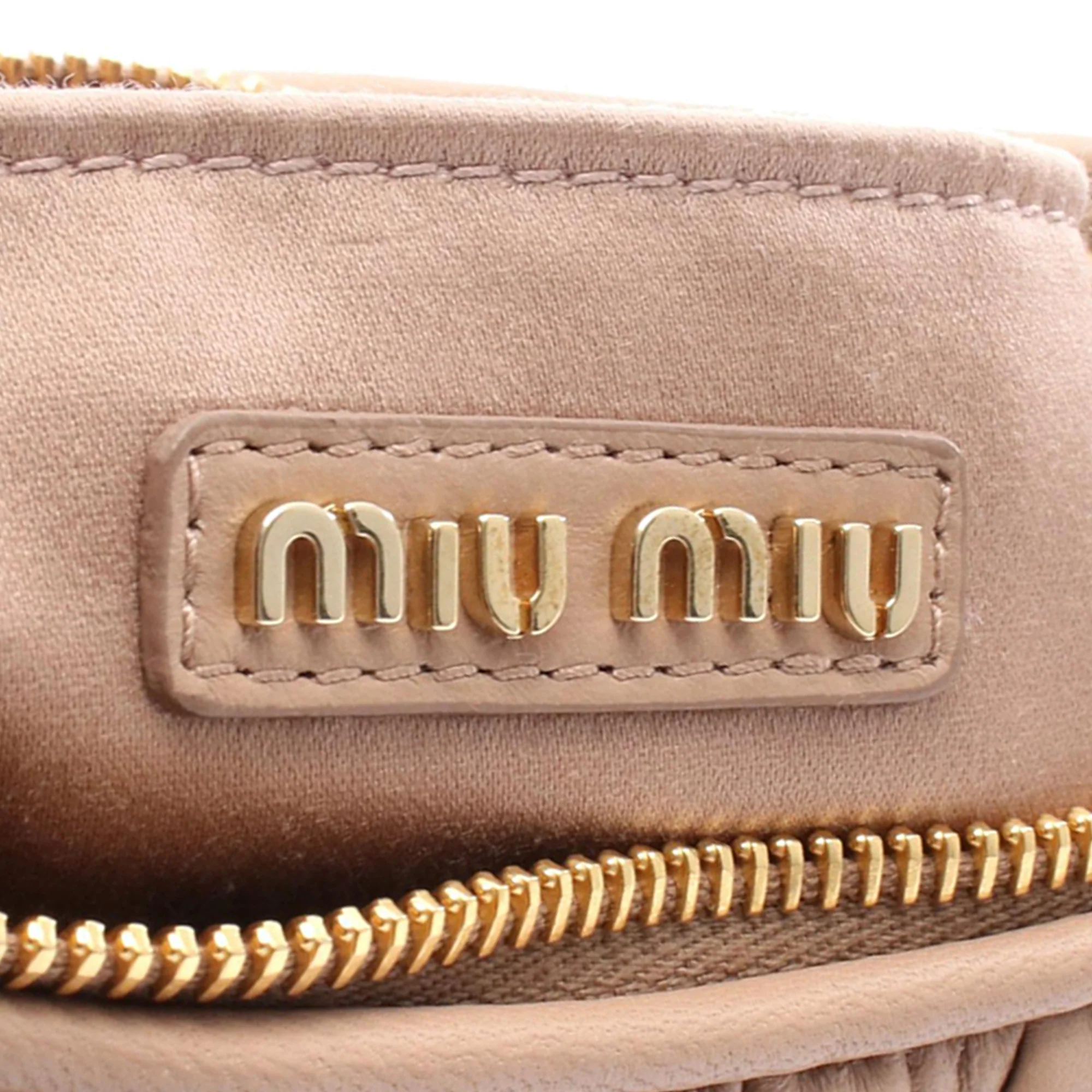 Miu Miu | Pre-Owned Leather Wonder Hobo | Pink - Image 4