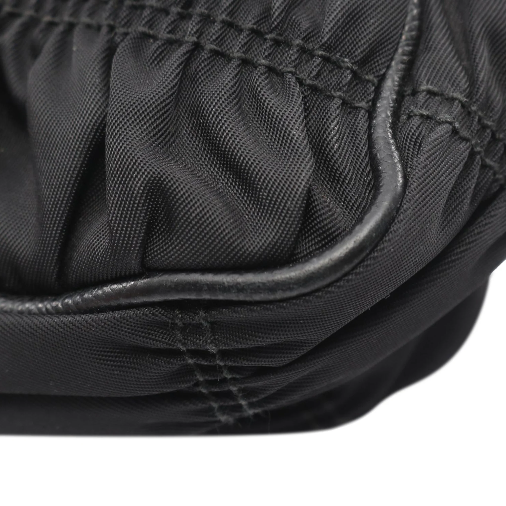 Prada | Pre-Owned Tessuto Gaufre Re Edition Shoulder Bag | Black - Image 5