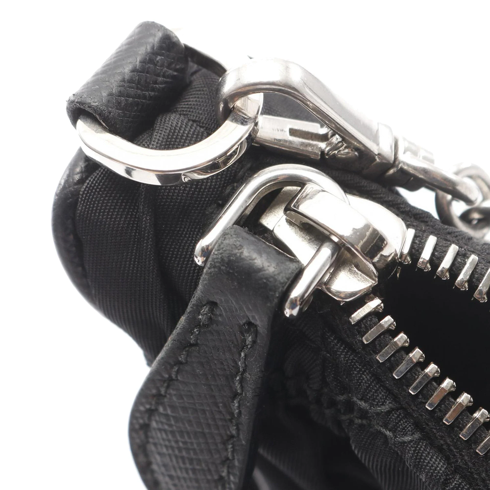 Prada | Pre-Owned Tessuto Gaufre Re Edition Shoulder Bag | Black - Image 6