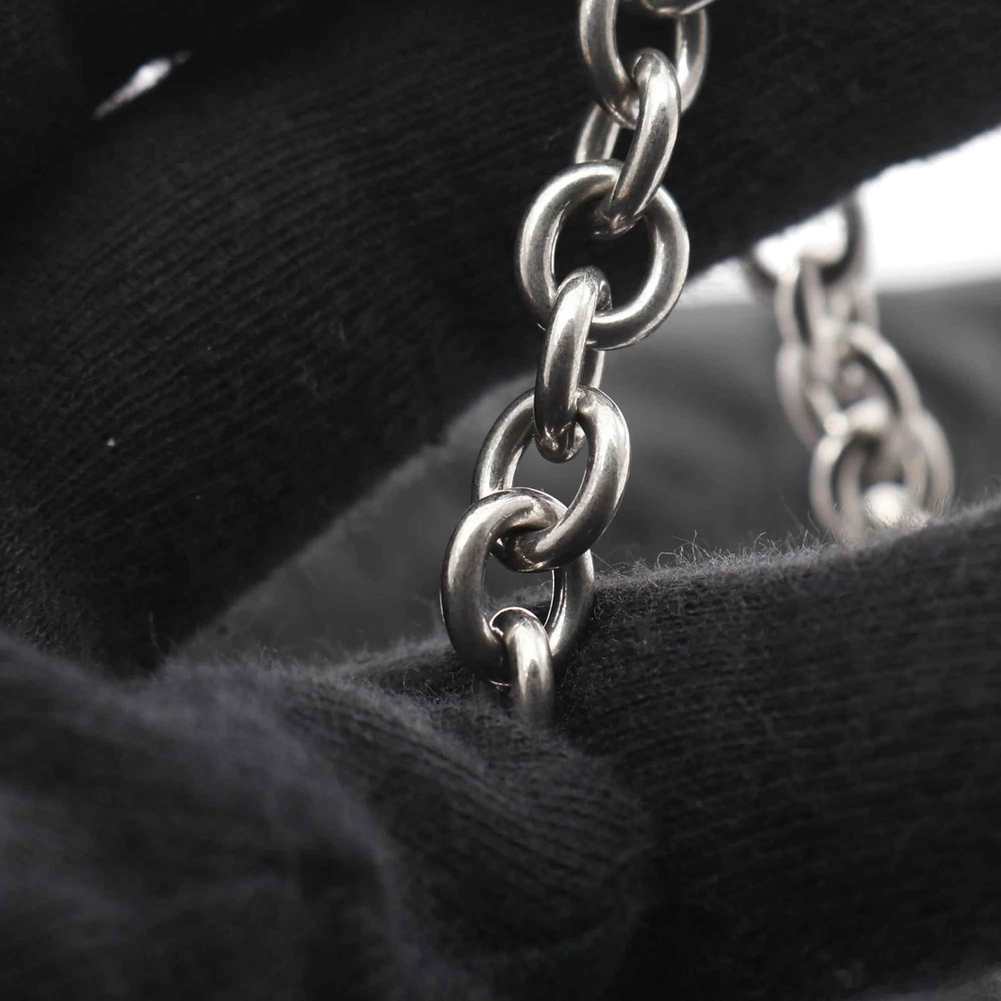 Prada | Pre-Owned Tessuto Gaufre Re Edition Shoulder Bag | Black - Image 7