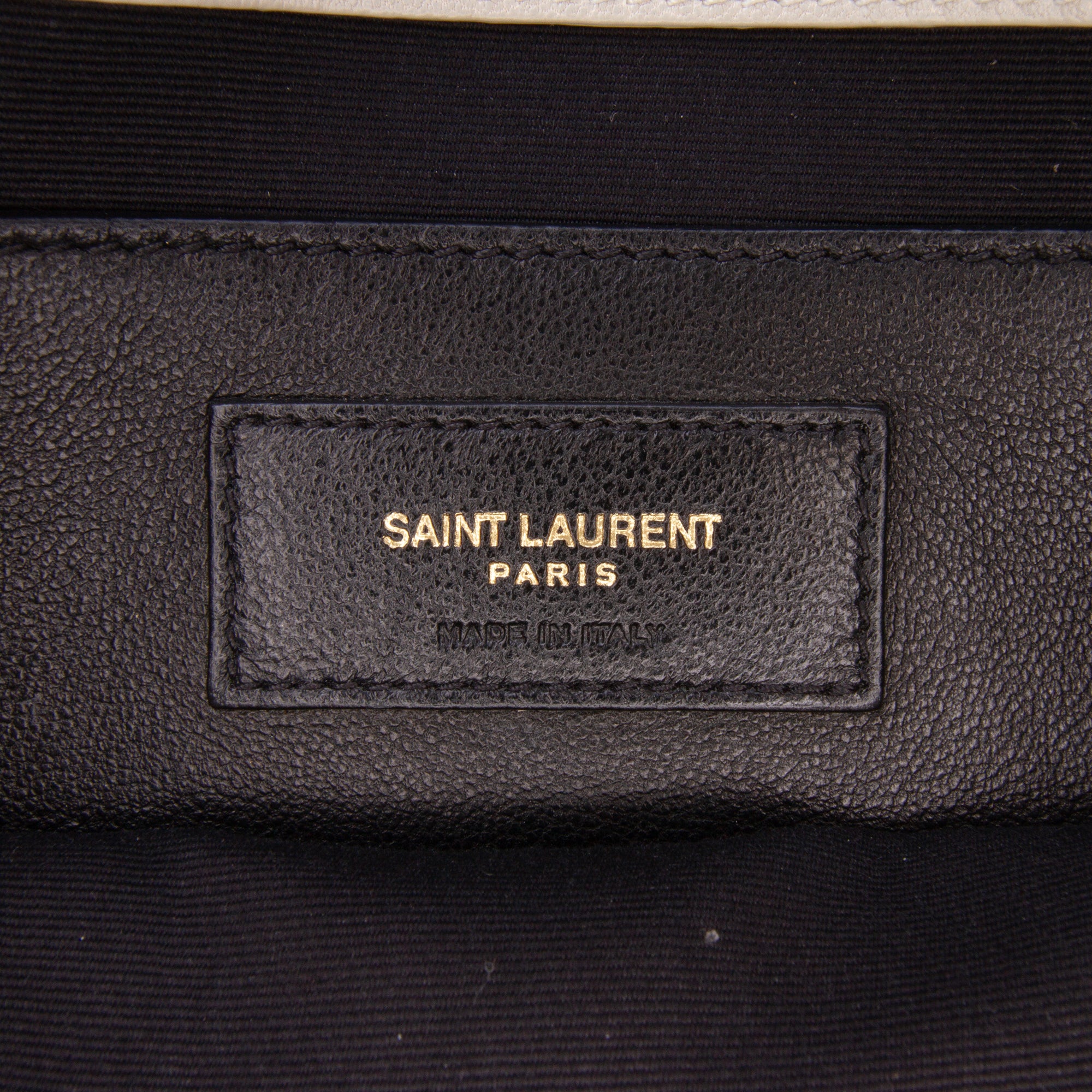 Saint Laurent | Pre-Owned Small Quilted Lambskin Becky Chain Shoulder Bag | White/Ivory - Image 10