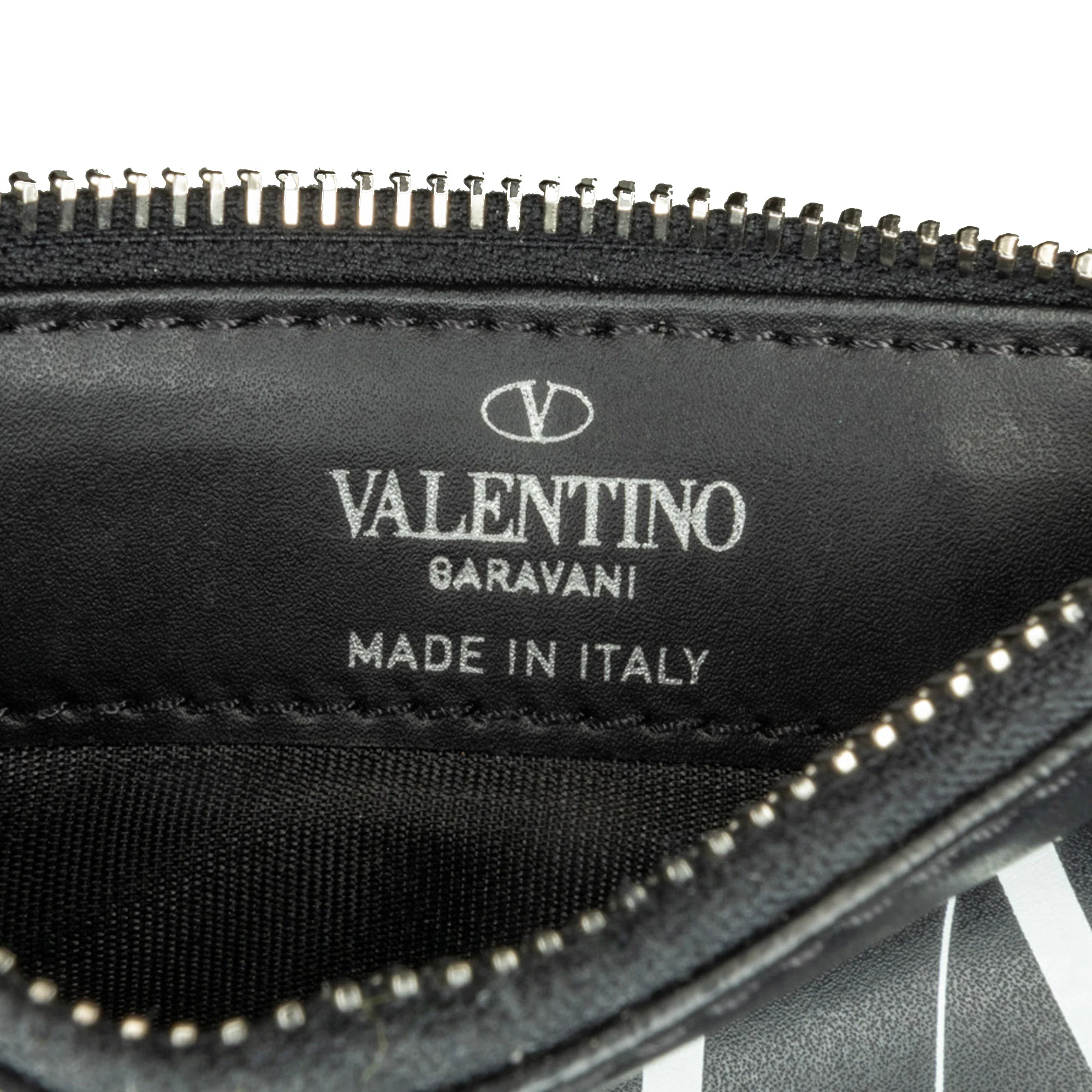 Valentino | Pre-Owned Leather VLTN Zip Card Holder | Black - Image 5