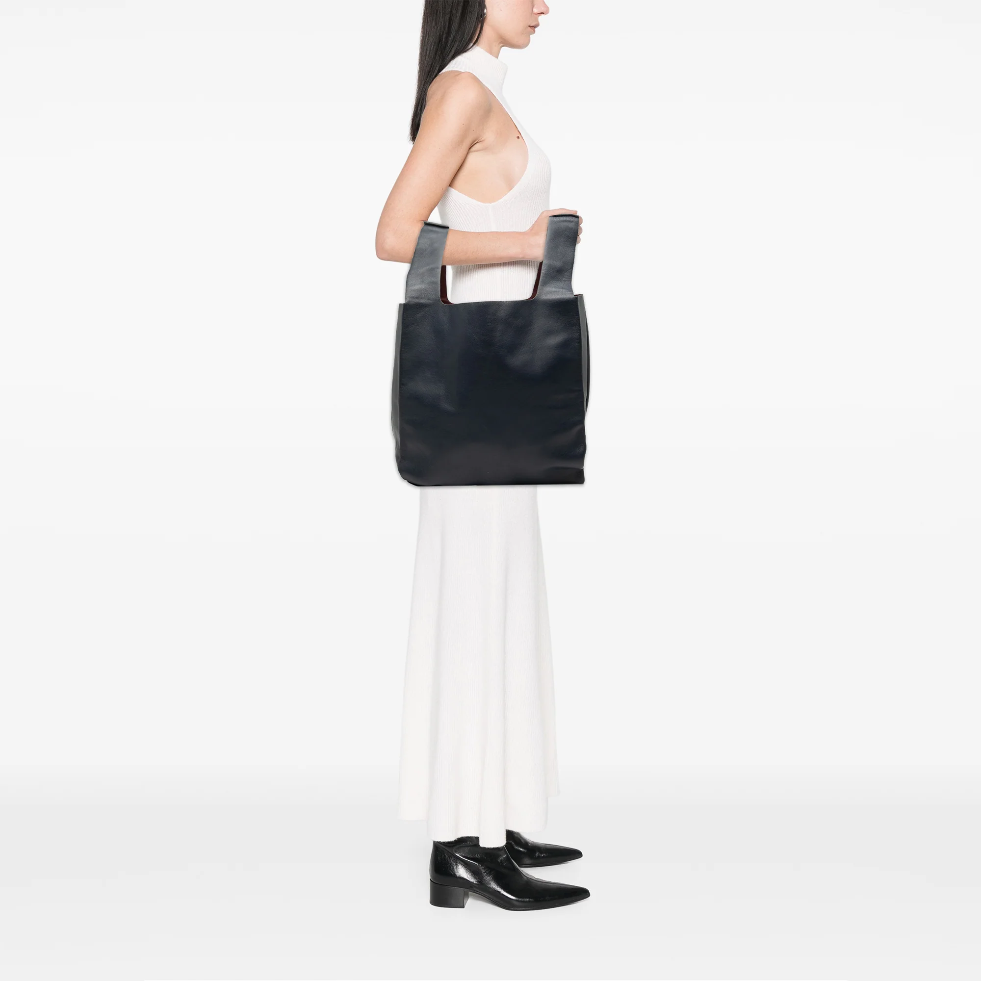 Valentino | Pre-Owned Reversible Leather Shopper Tote | Black - Image 7