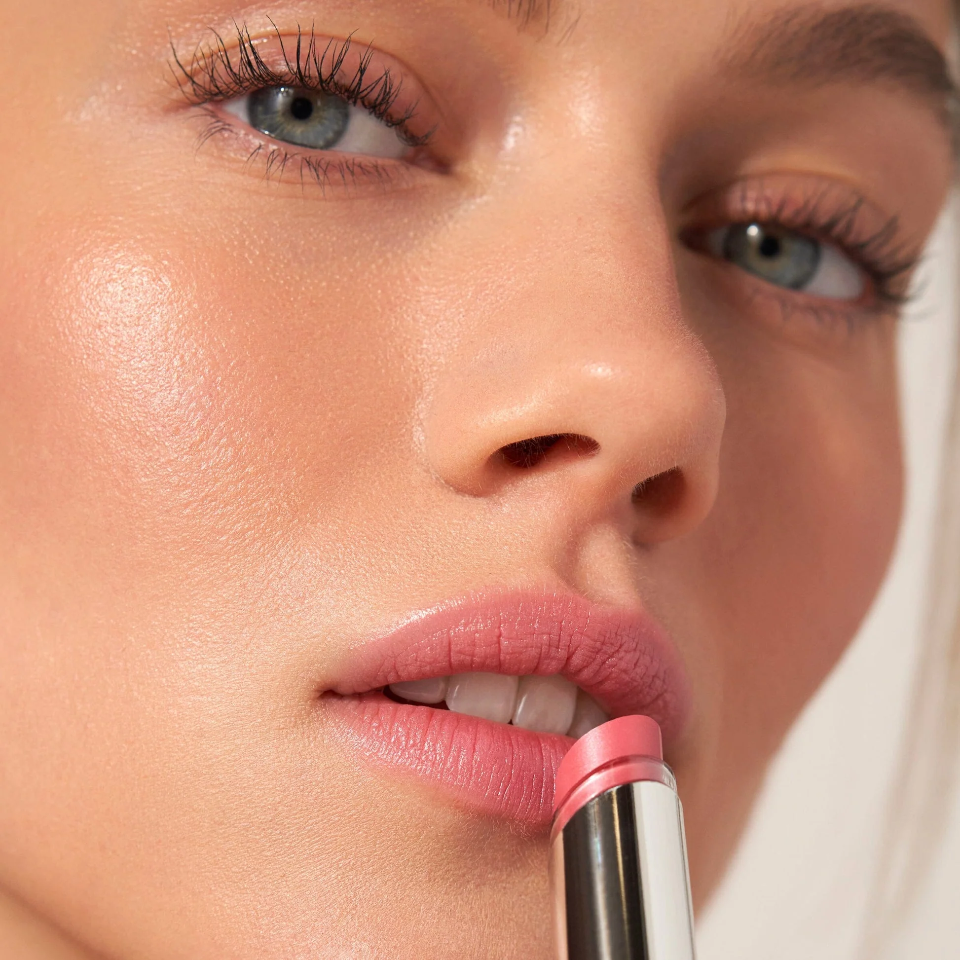 Hydrating Sheer Lip Balm Trio (The Neutrals) - Image 3