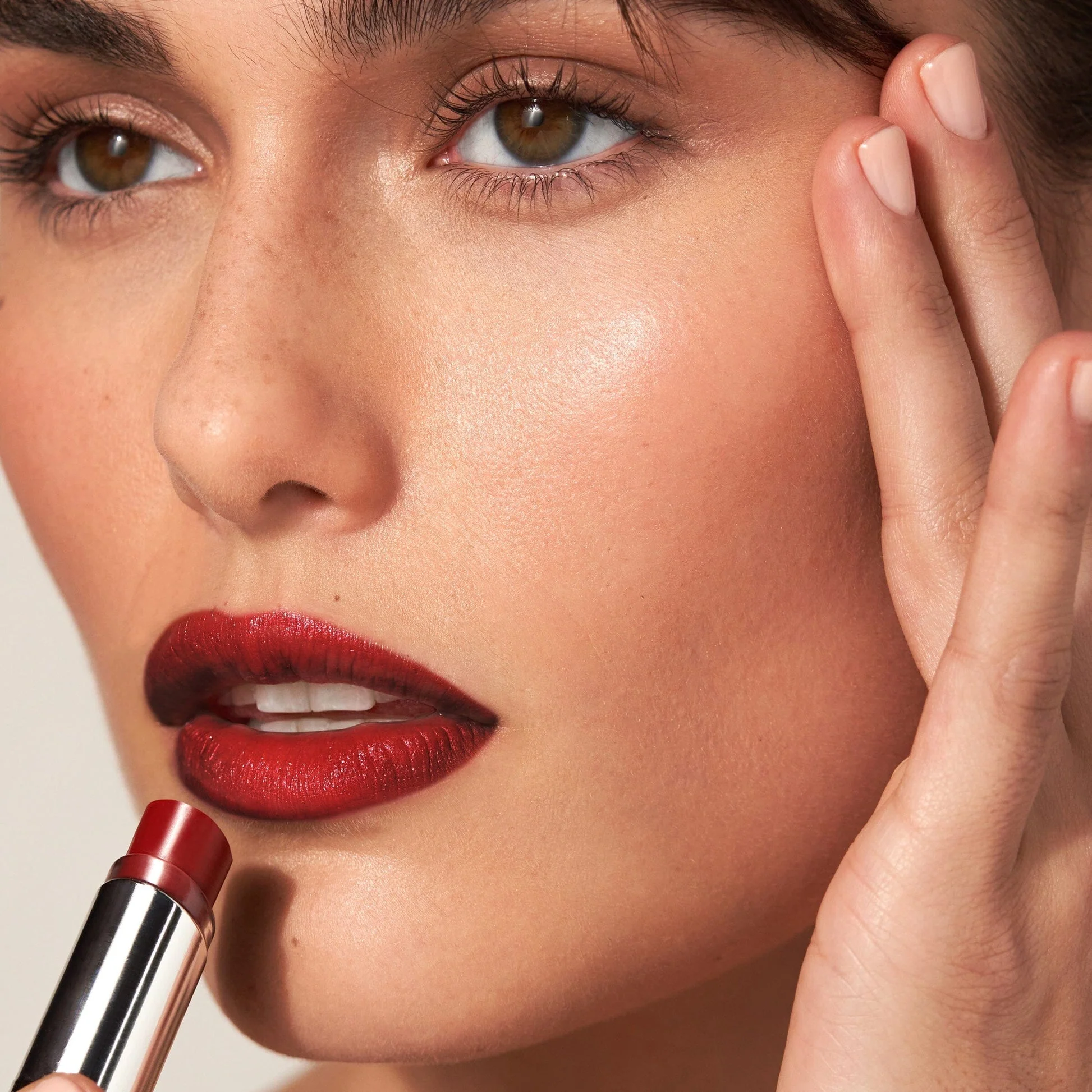 Hydrating Sheer Lip Balm Trio (The Vivids) - Image 5