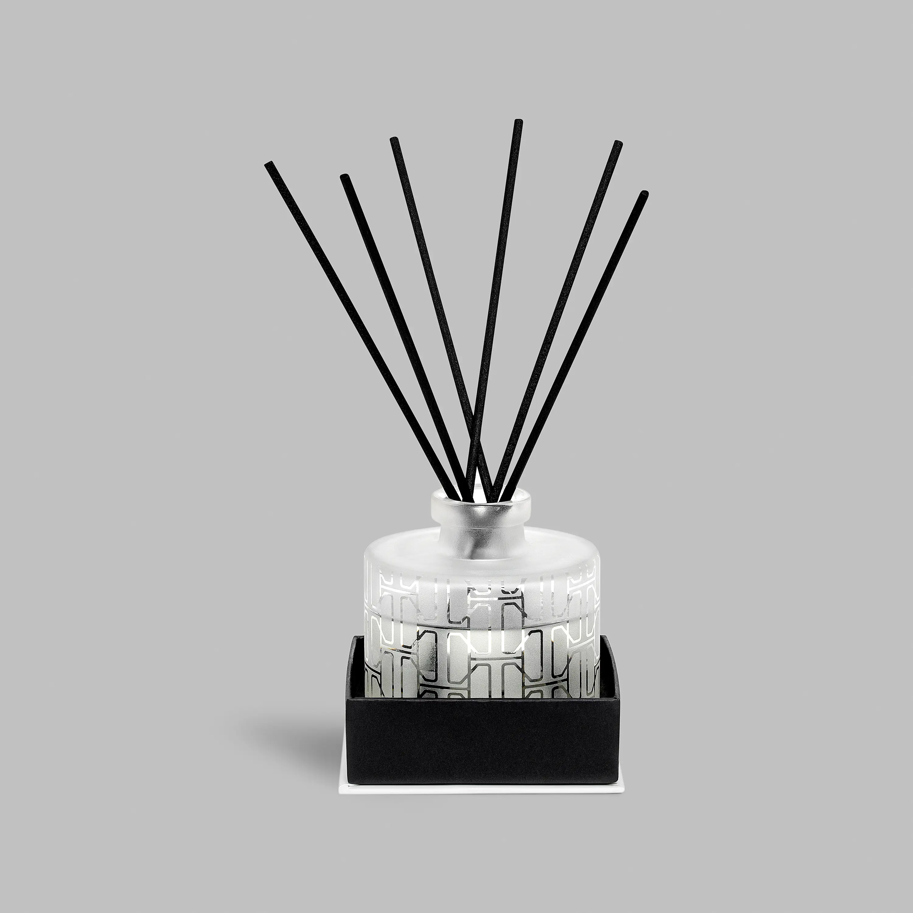 Aroma Diffuser | Brave Legend | 20" x 28" - Image 5