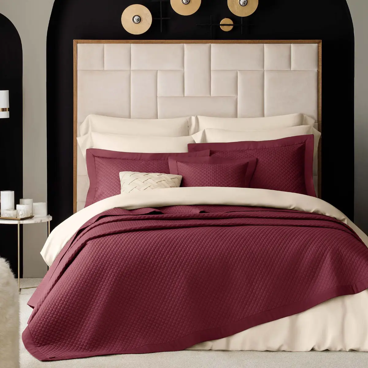 Decorative Pillowcase - Dorian | Bordeaux | 20" x 28"