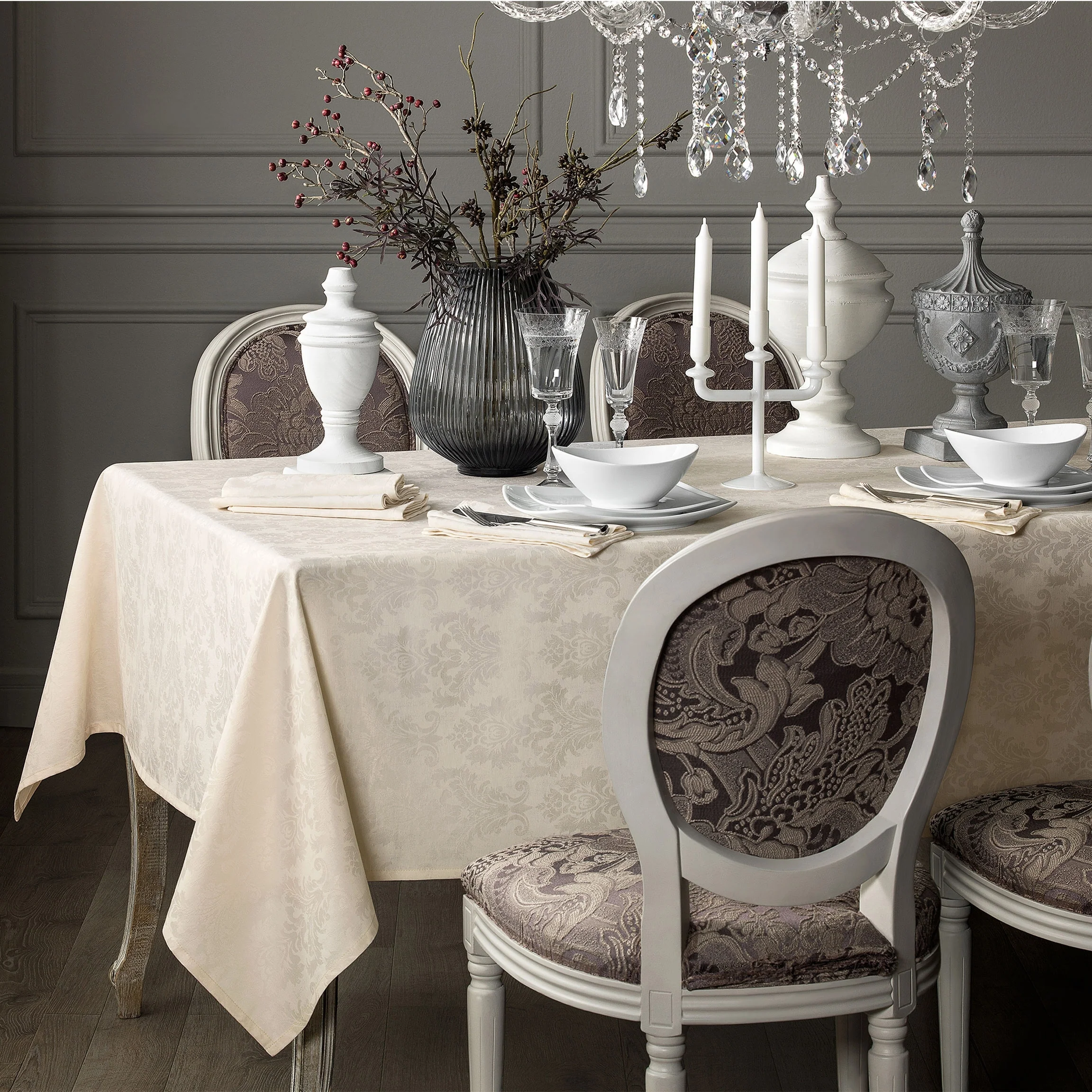 Table Linen And Napkins - Alexandria | Ecru | 68" x 122"/18" x 18"