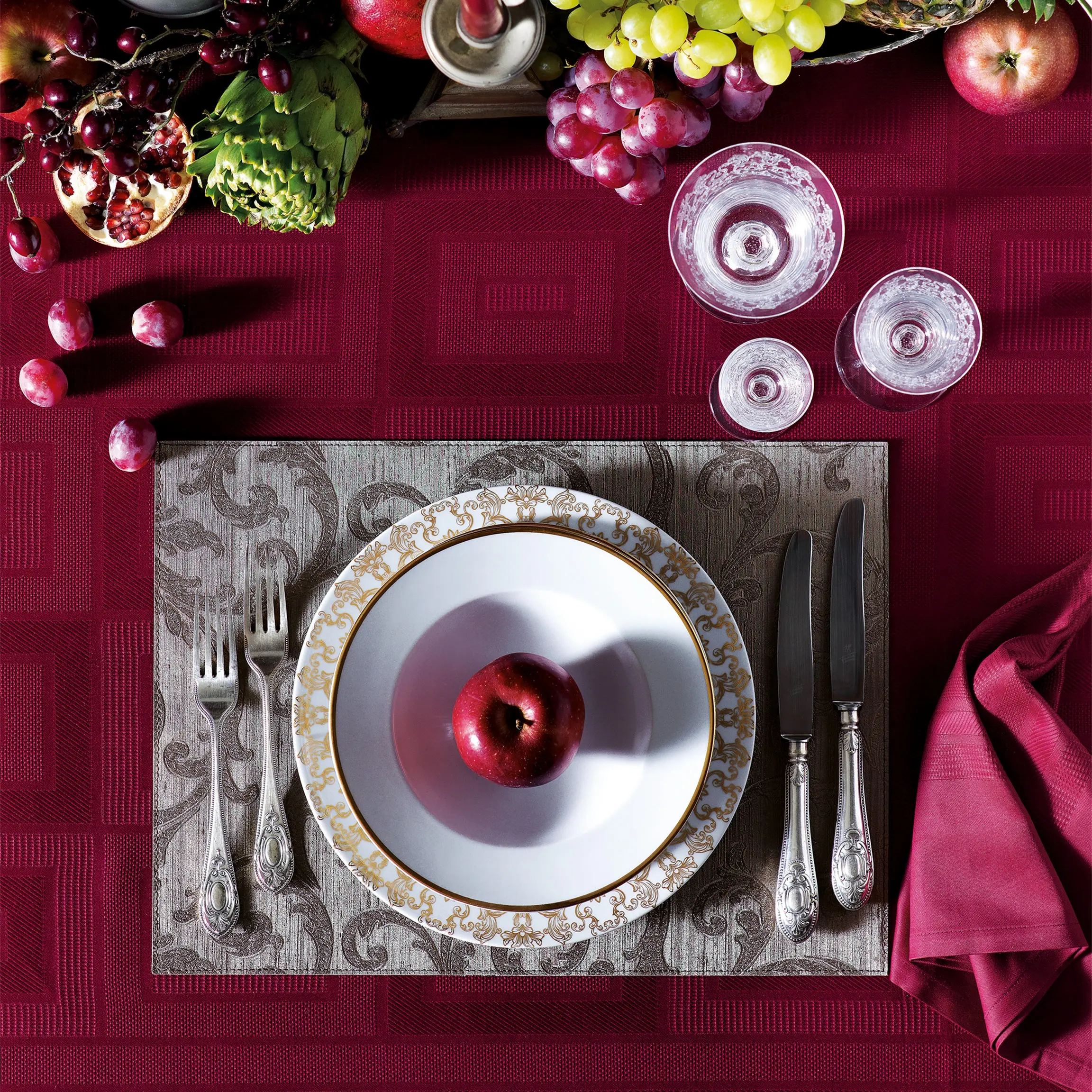Table Linen And Napkins - Rhapsody | Bordeaux | 68" x 98"/21" x 21" - Image 3