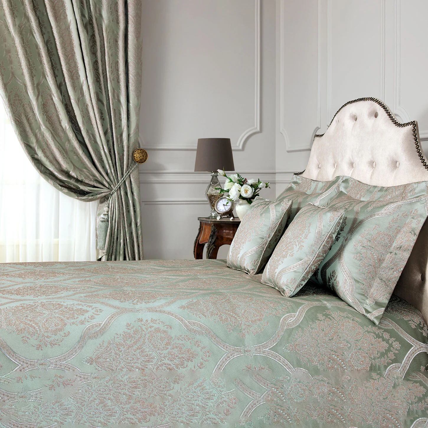 TasselFor Versailles  | Turquoise | One Size