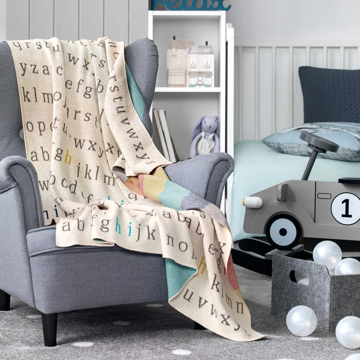 Throw - Imogen | Beige/Blue | 32" x 40"