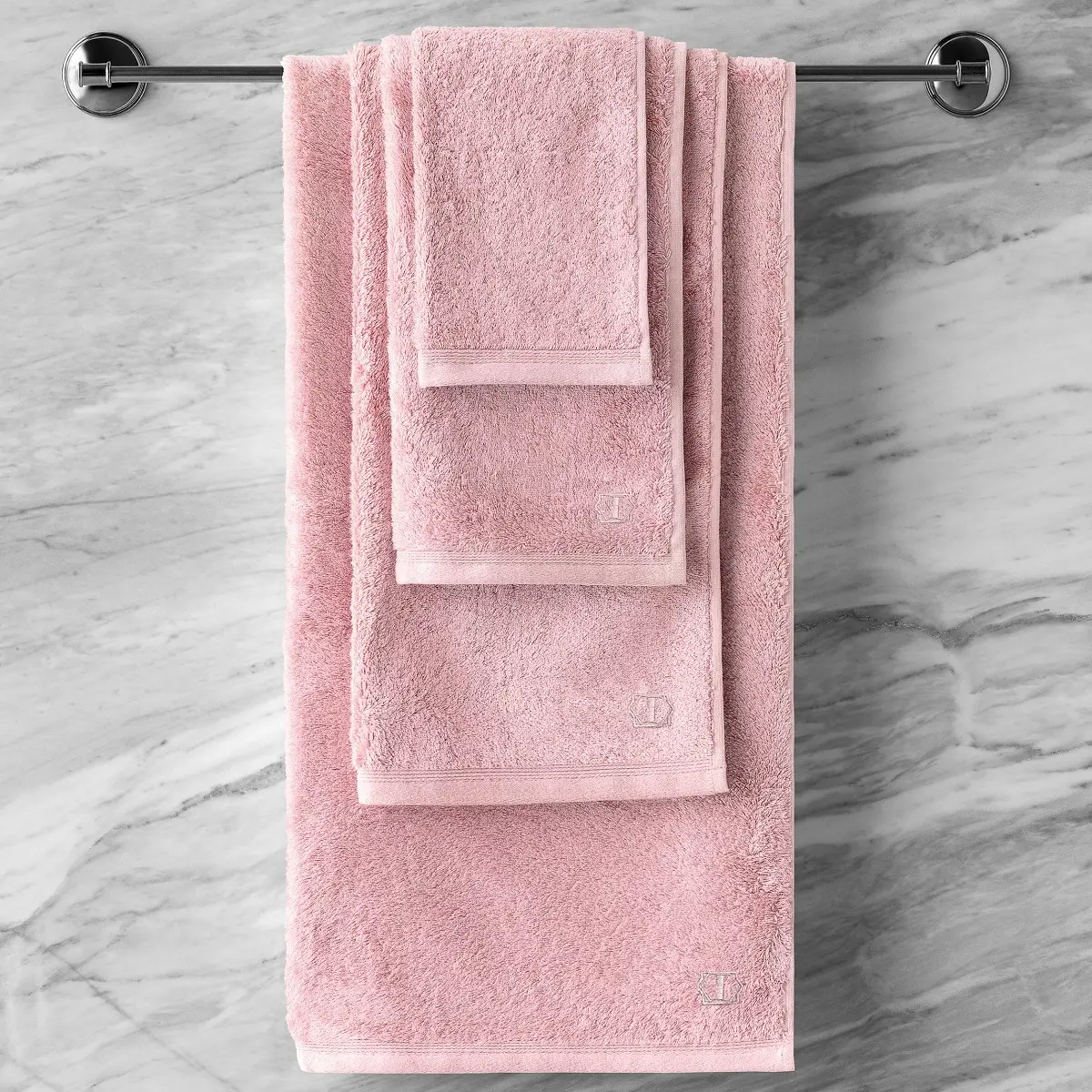 Towel - Poitiers | Pink | 20" x 39" - Image 2