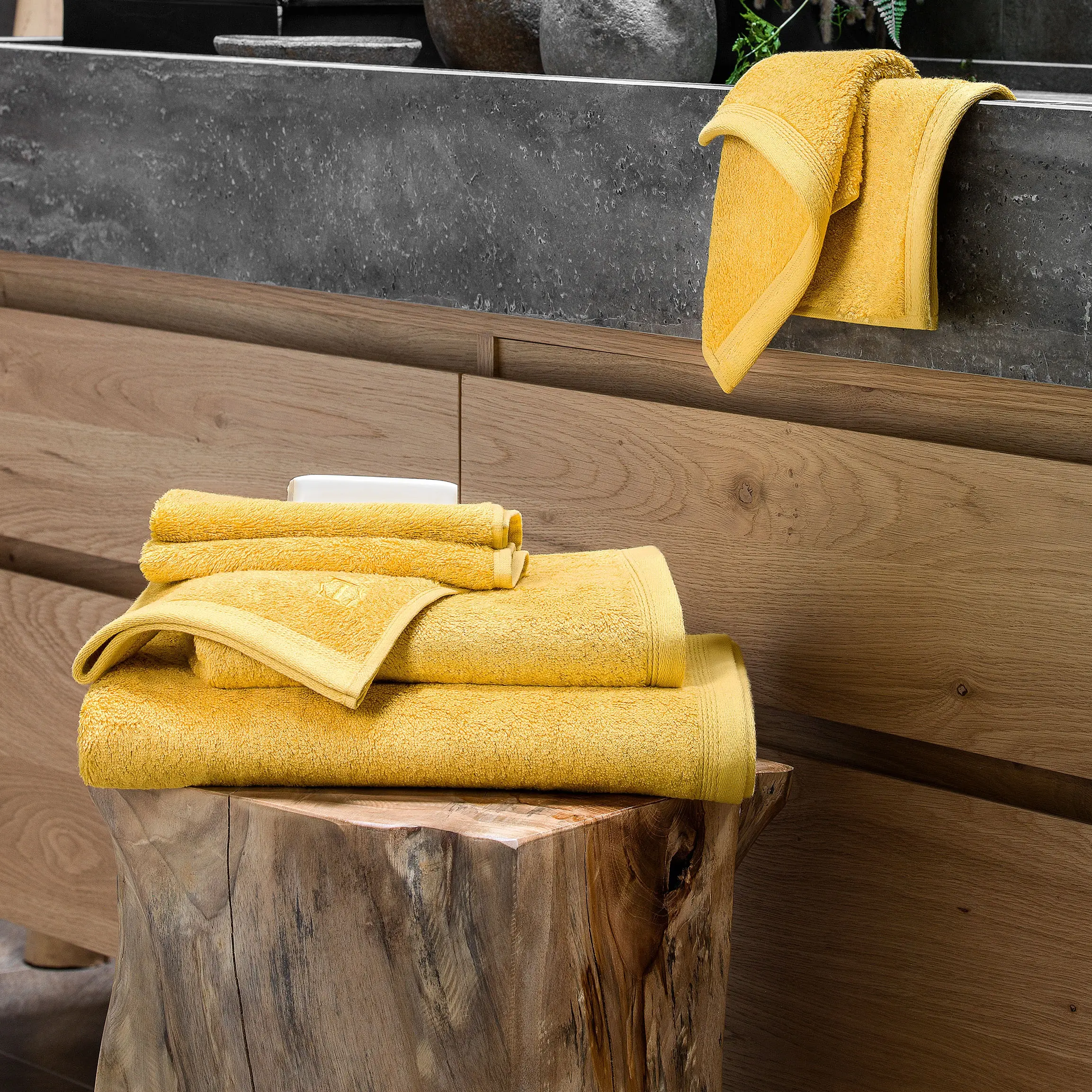 Towel - Poitiers | Yellow | 28" x 55"