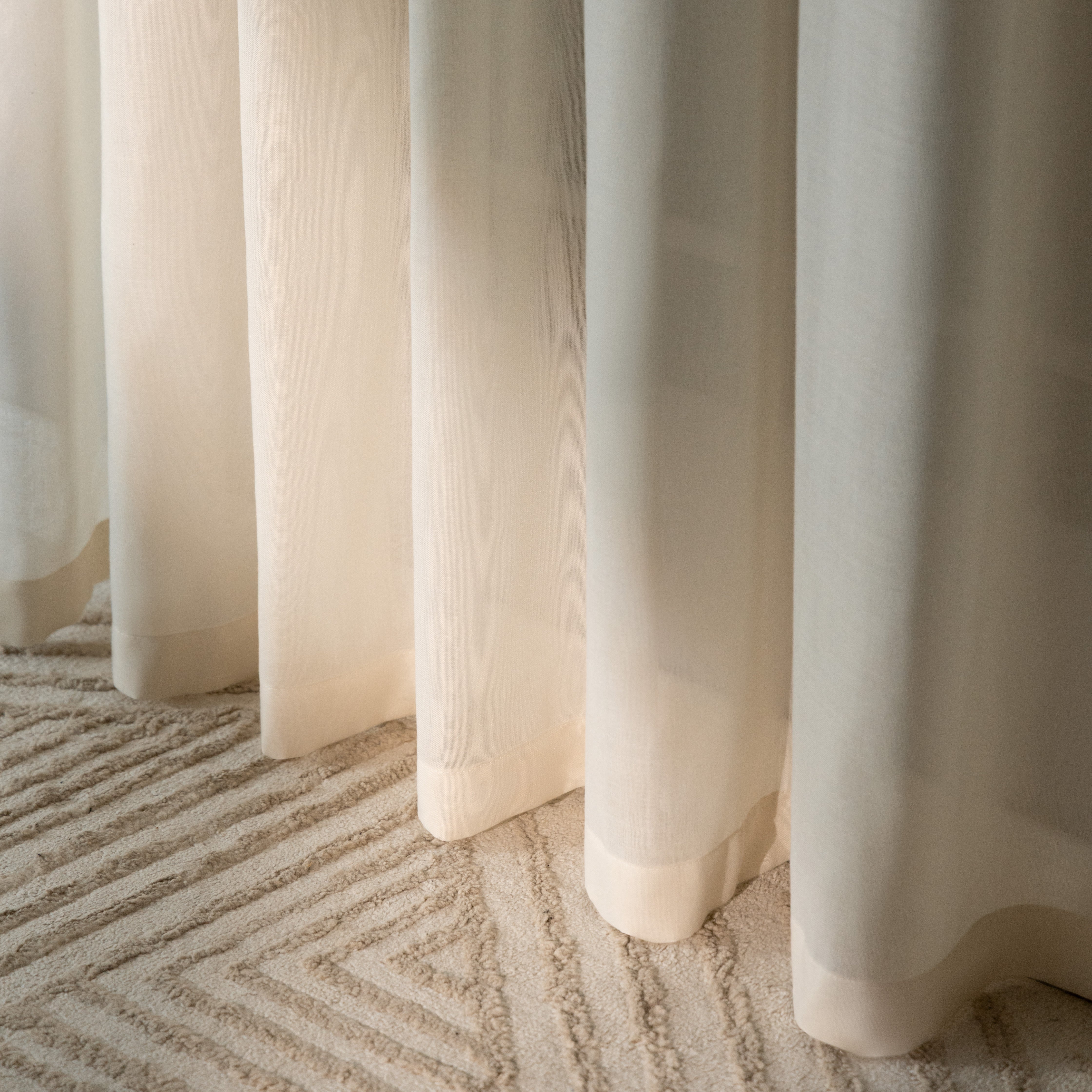 Tulle - Organza | Pale Pink/Gold | 110" x 118" - Image 5